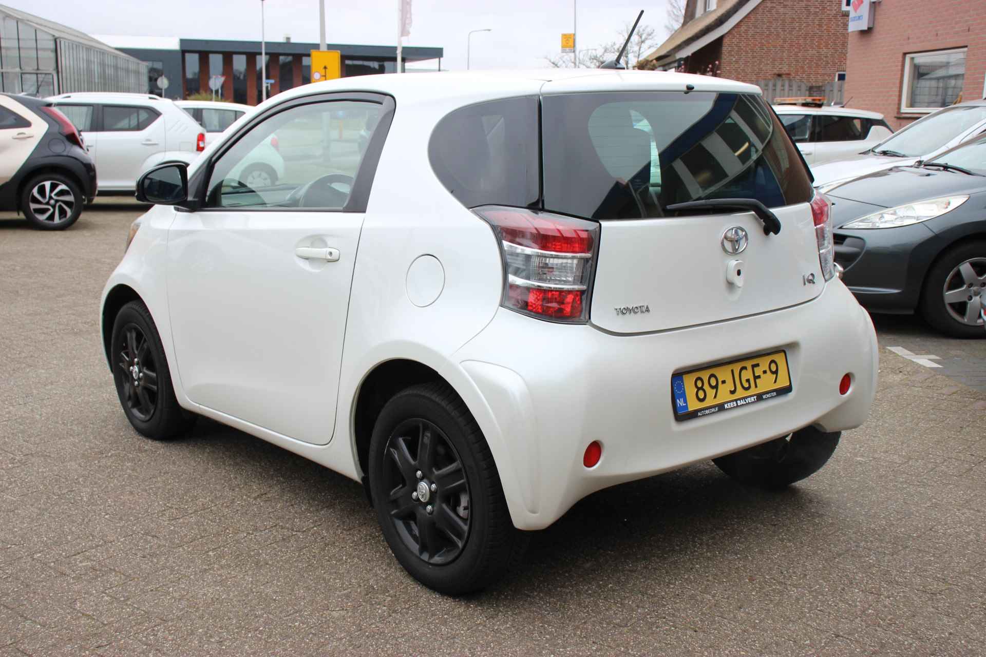 Toyota iQ 1.0 VVTi Aspiration | Automaat | Recaro stoelen | Clima | - 10/25