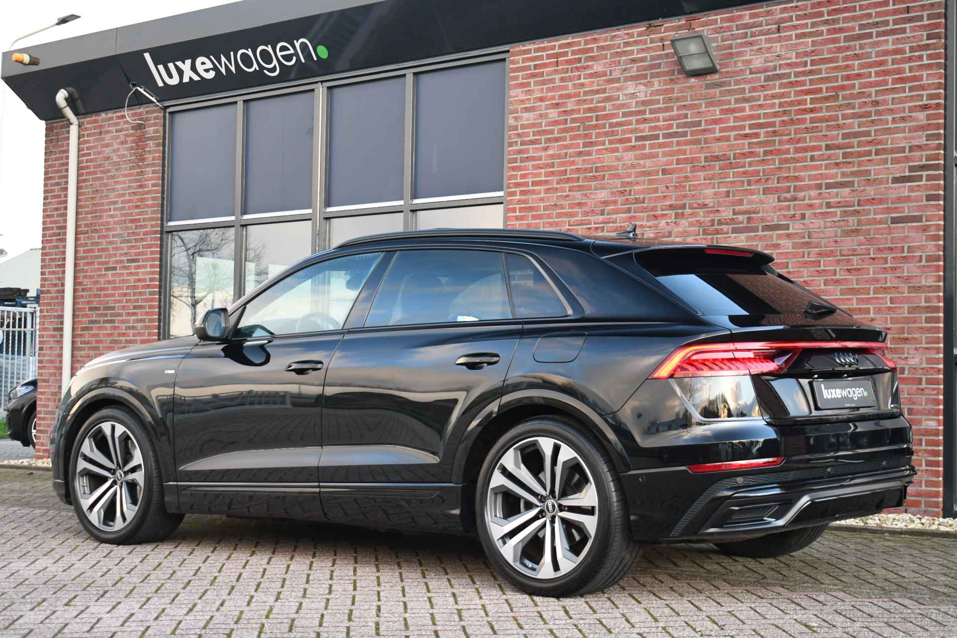 Audi Q8 55 TFSI e quattro S-Line Pano Trekh ACC HUD 360 B&O Nachtz 22inch - 6/93