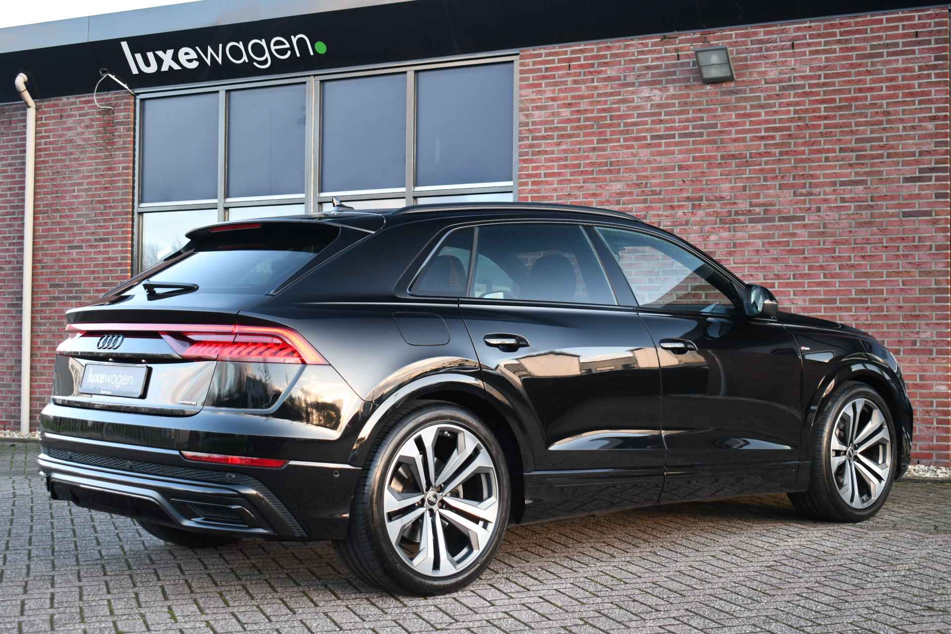 Audi Q8 55 TFSI e quattro S-Line Pano Trekh ACC HUD 360 B&O Nachtz 22inch - 52/93