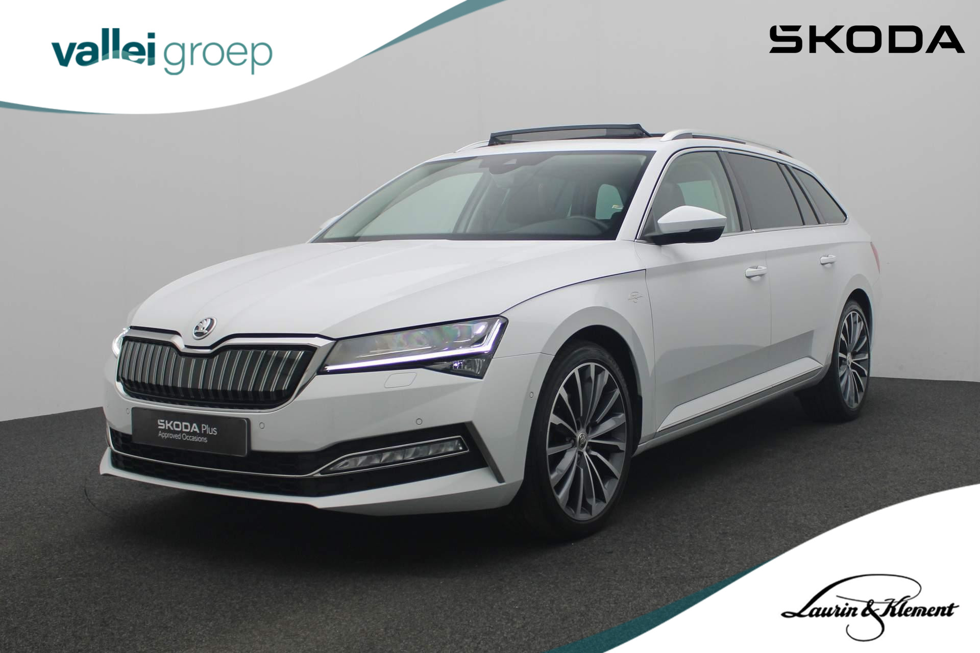 Skoda Superb Combi 1.4 TSI 218PK DSG iV Laurin & Klement | Pano | Leder | Matrix LED | Geheugenstoelen | Navi Columbus | CANTON | Adaptief onderstel | Stuur/stoel/achterbankverwarming | Camera | ACC | Keyless