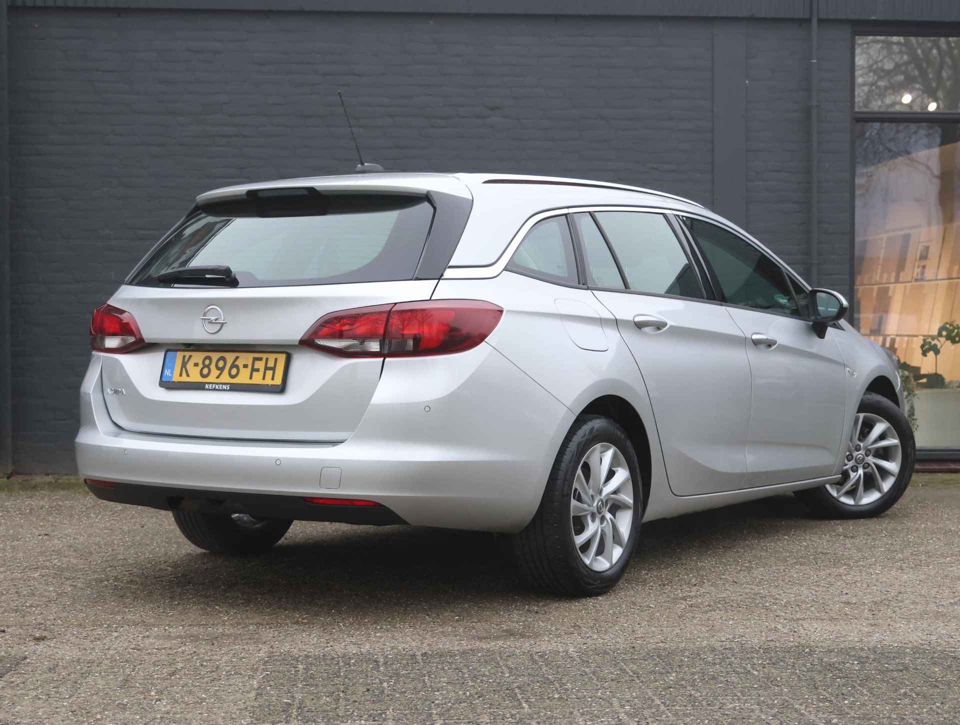 Opel Astra ST 1.5 CDTI Elegance ( Trekhaak | Camera | AGR-voorstoelen| LED | PDC ) - 4/42