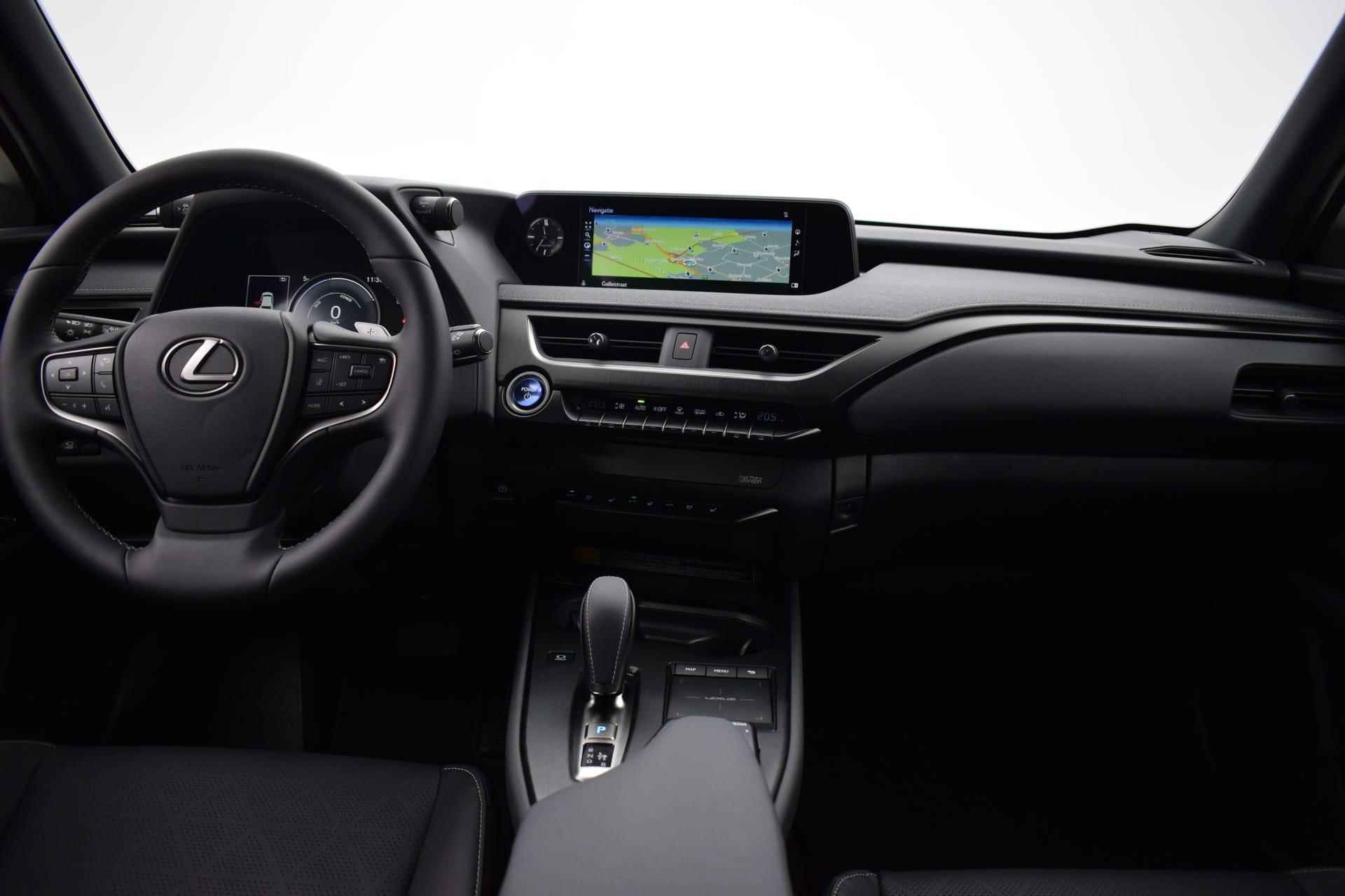 Lexus UX 300e Executive Automaat 8% bijtelling - 8/37