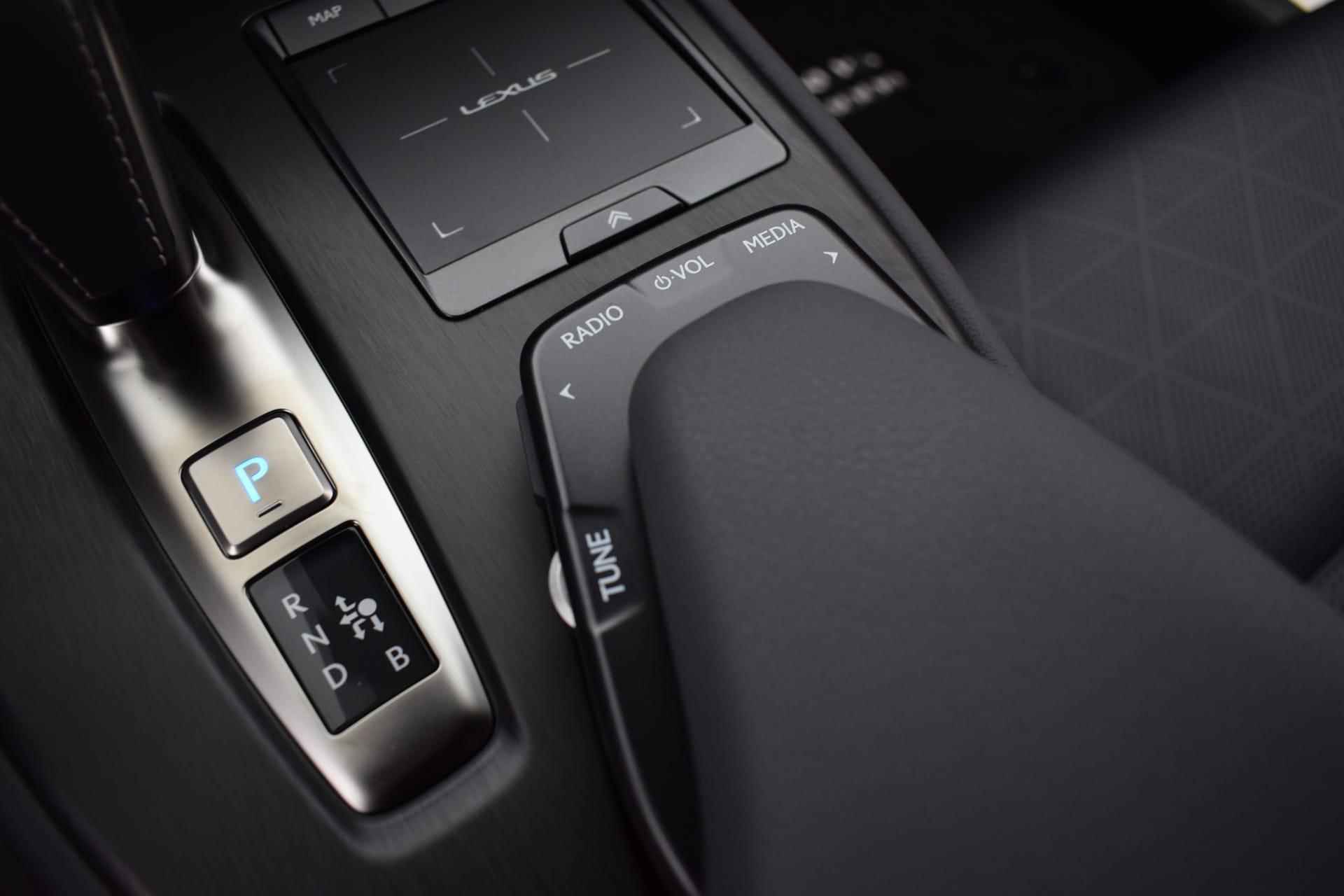 Lexus UX 300e Executive Leder Automaat 8% bijtelling - 15/37
