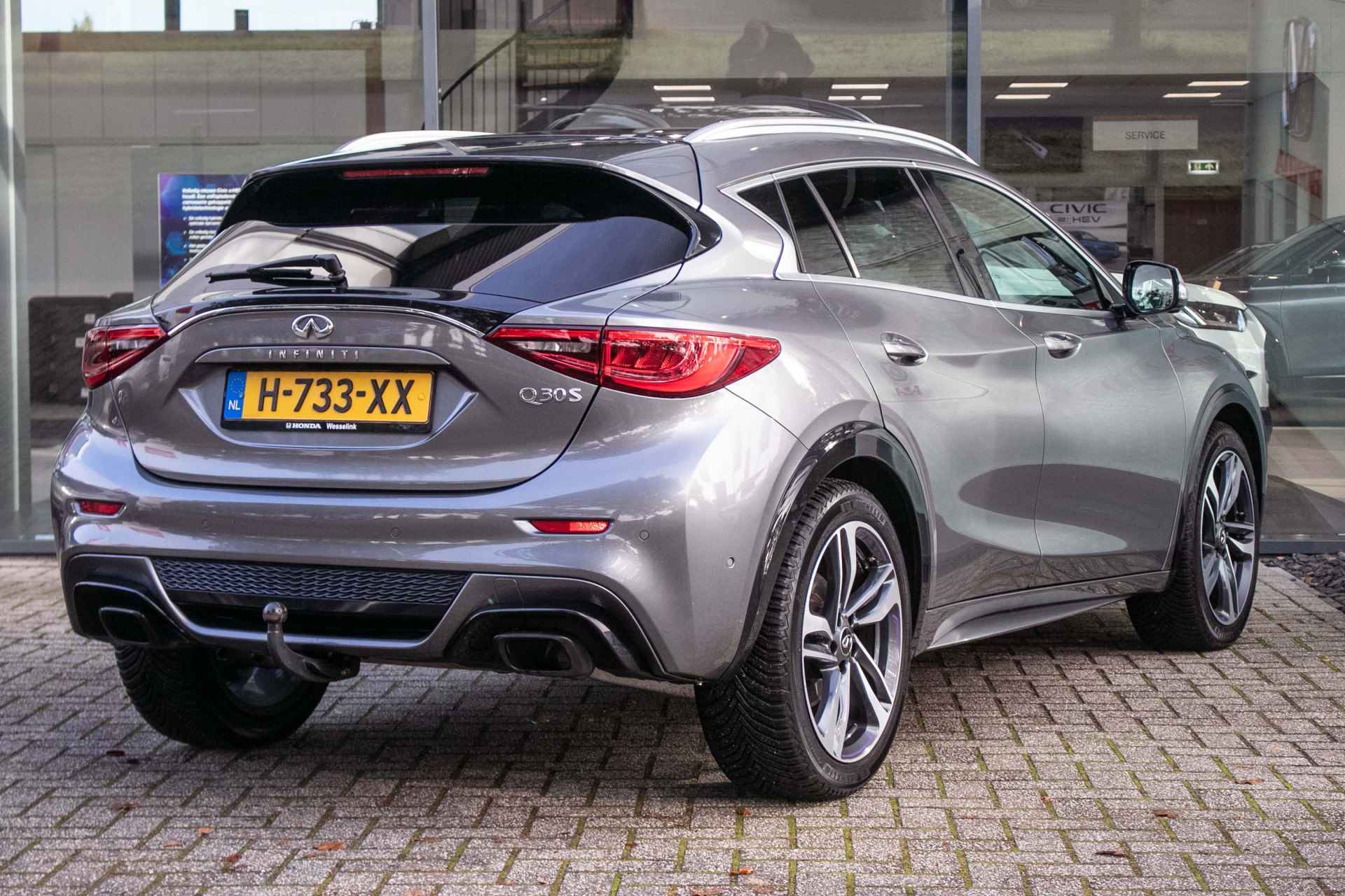 Infiniti Q30 1.6t Sport Automaat All-in rijklaarprijs | Afn. trekhaak | Navi | 360 camera | Dealer ond. - 3/49