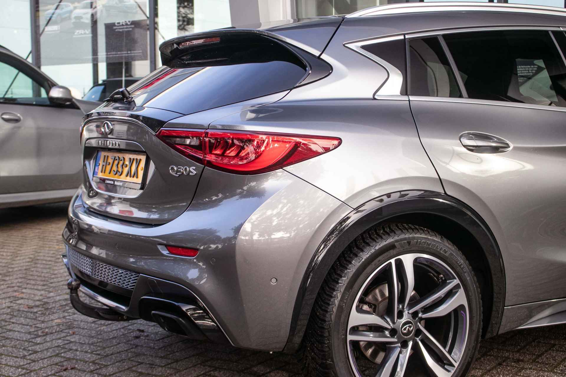 Infiniti Q30 1.6t Sport Automaat All-in rijklaarprijs | Afn. trekhaak | Navi | 360 camera | Dealer ond. - 35/49