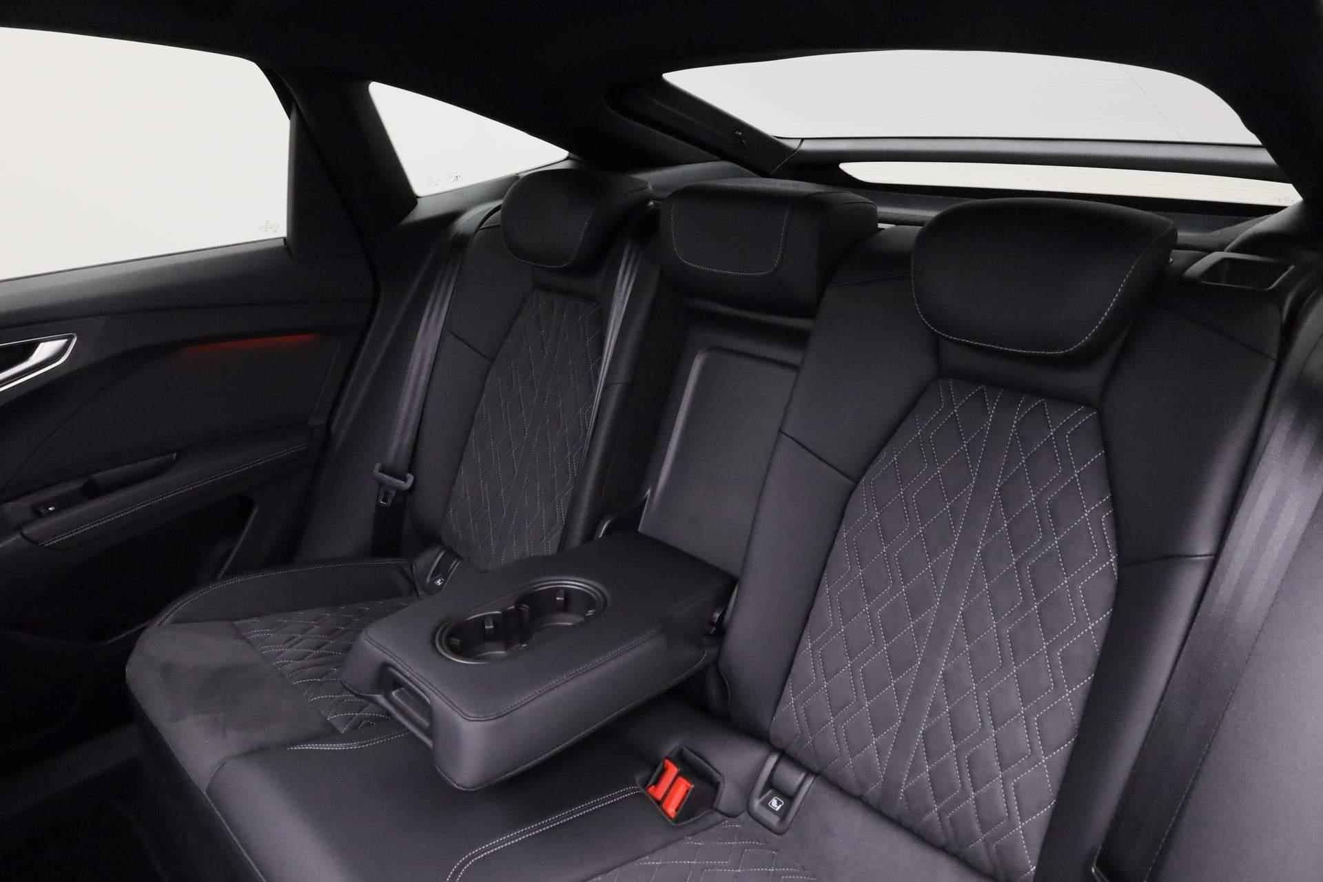 Audi Q4 Sportback e-tron 40 204PK S edition 77 kWh | Pano | Navi | Stoelverwarming | Warmtepomp - 46/48