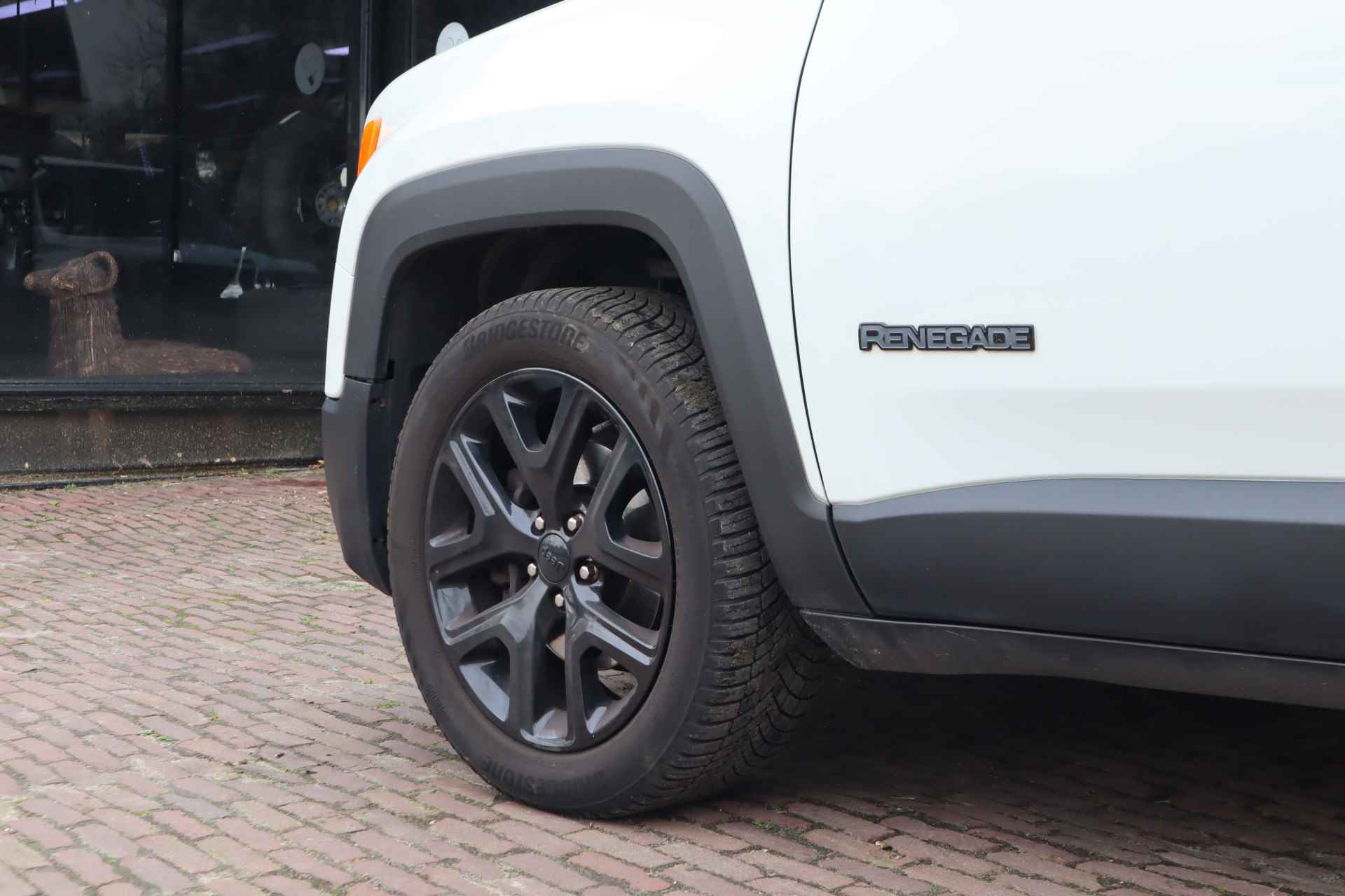 Jeep Renegade 1.6 E-Torq Black Line | Trekhaak | Navigatie - 7/39