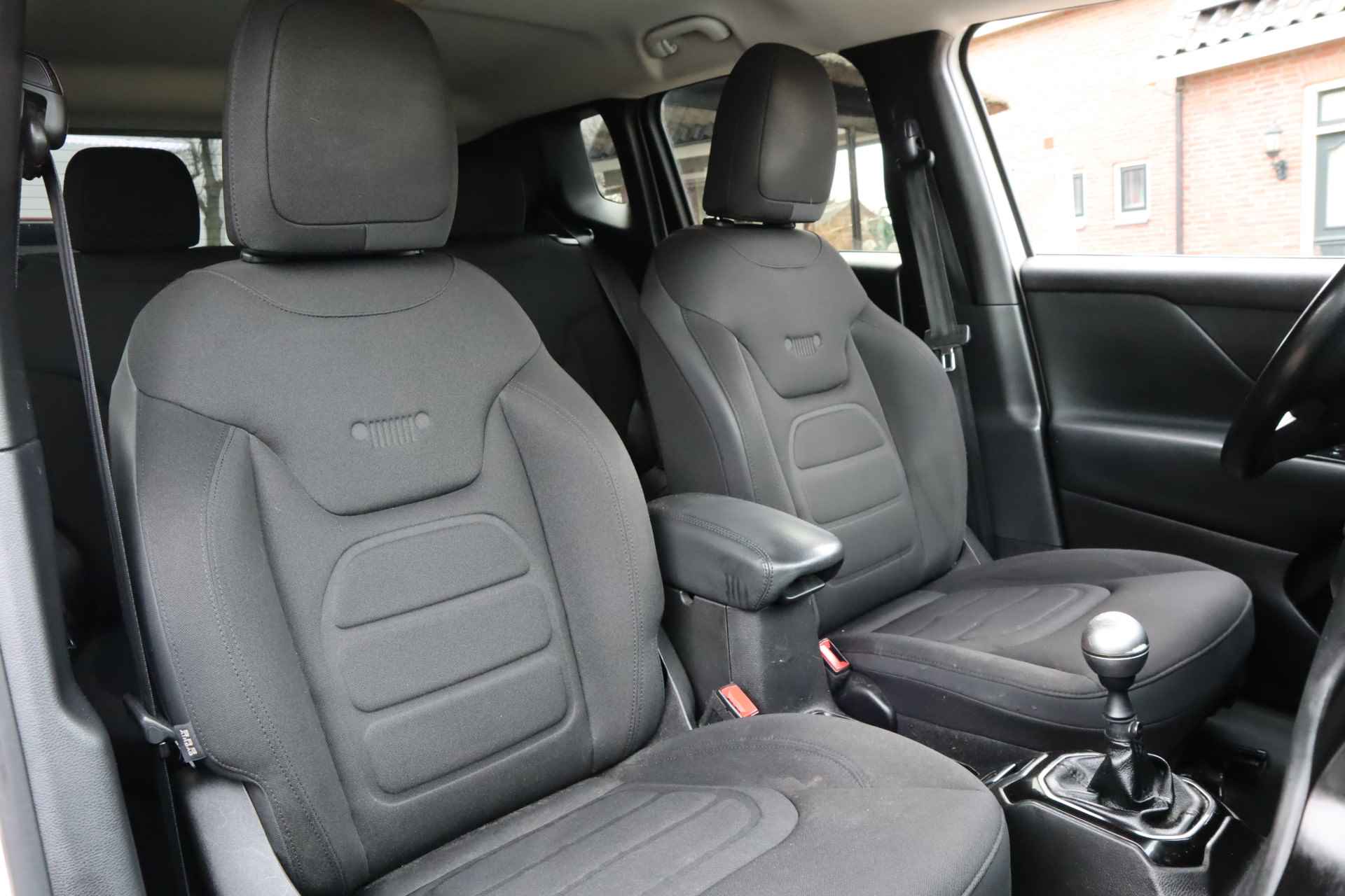 Jeep Renegade 1.6 E-Torq Black Line | Trekhaak | Navigatie - 10/39