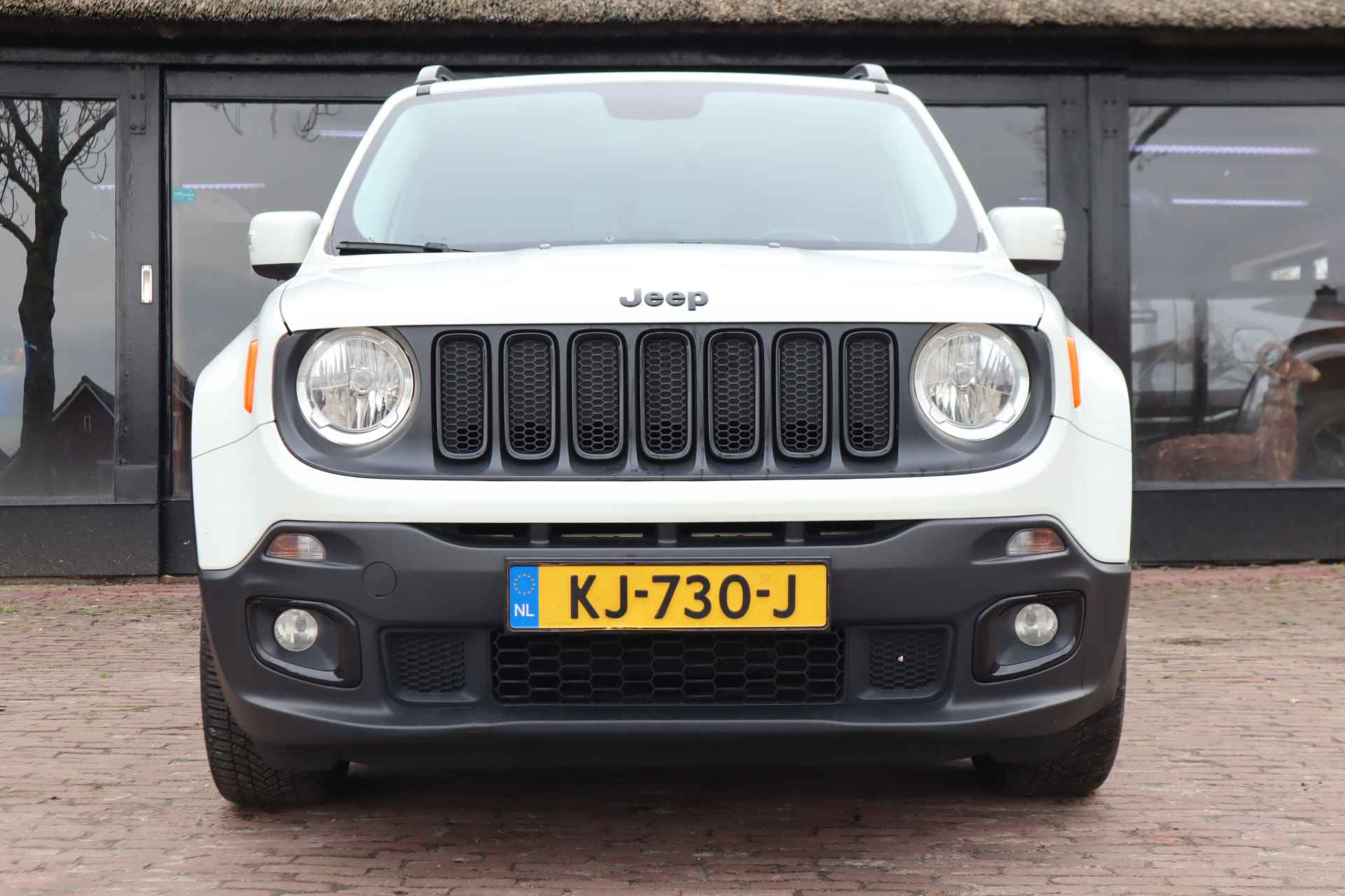 Jeep Renegade 1.6 E-Torq Black Line | Trekhaak | Navigatie - 18/39