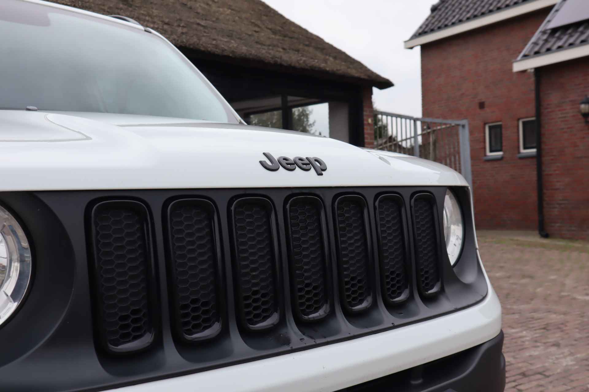 Jeep Renegade 1.6 E-Torq Black Line | Trekhaak | Navigatie - 23/39