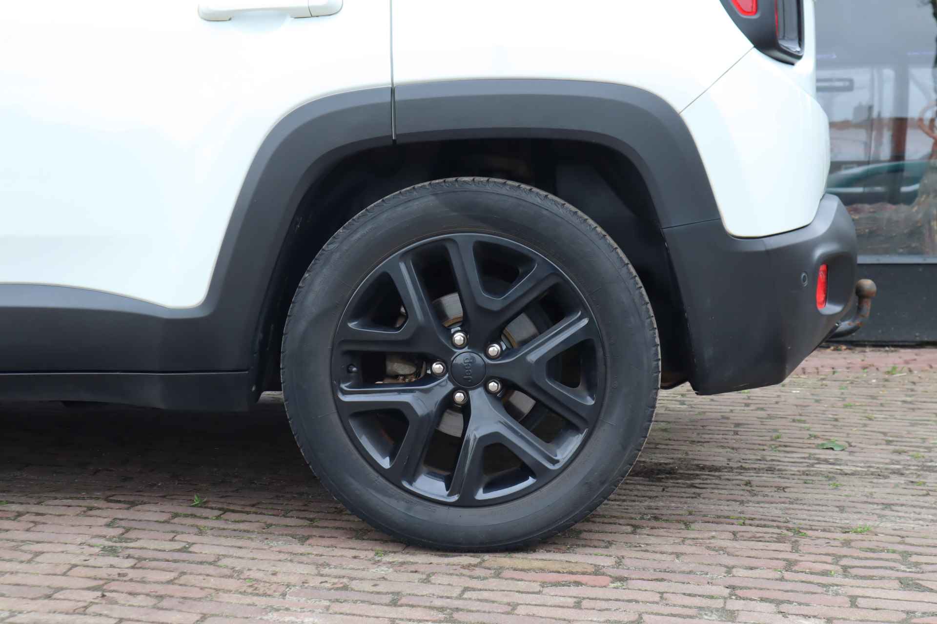 Jeep Renegade 1.6 E-Torq Black Line | Trekhaak | Navigatie - 26/39