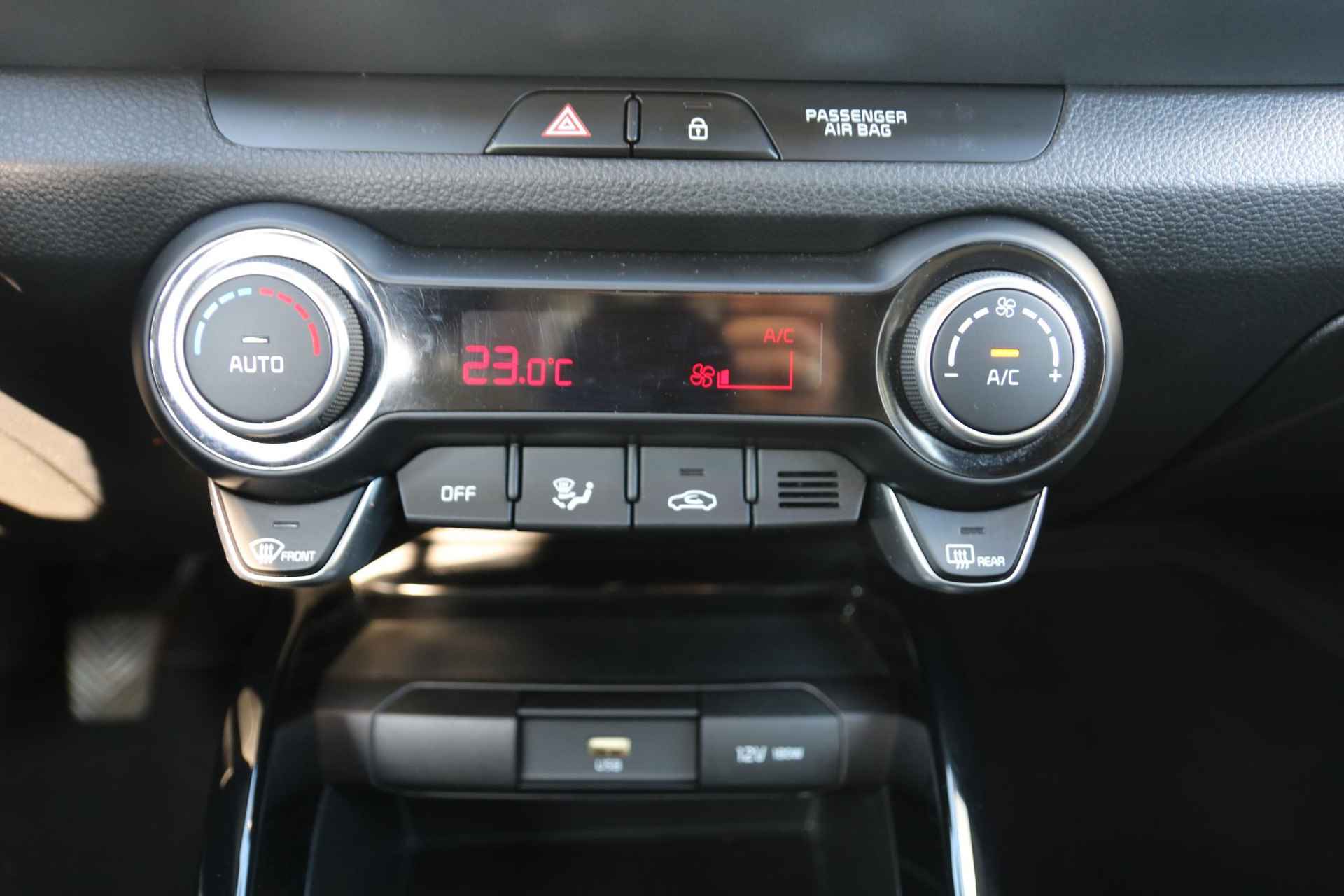 Kia Stonic 1.0 T-GDi MHEV DynamicLine | Navi | Camera | Airco | Cruise Control | LM Velgen | Trekhaak | - 23/30