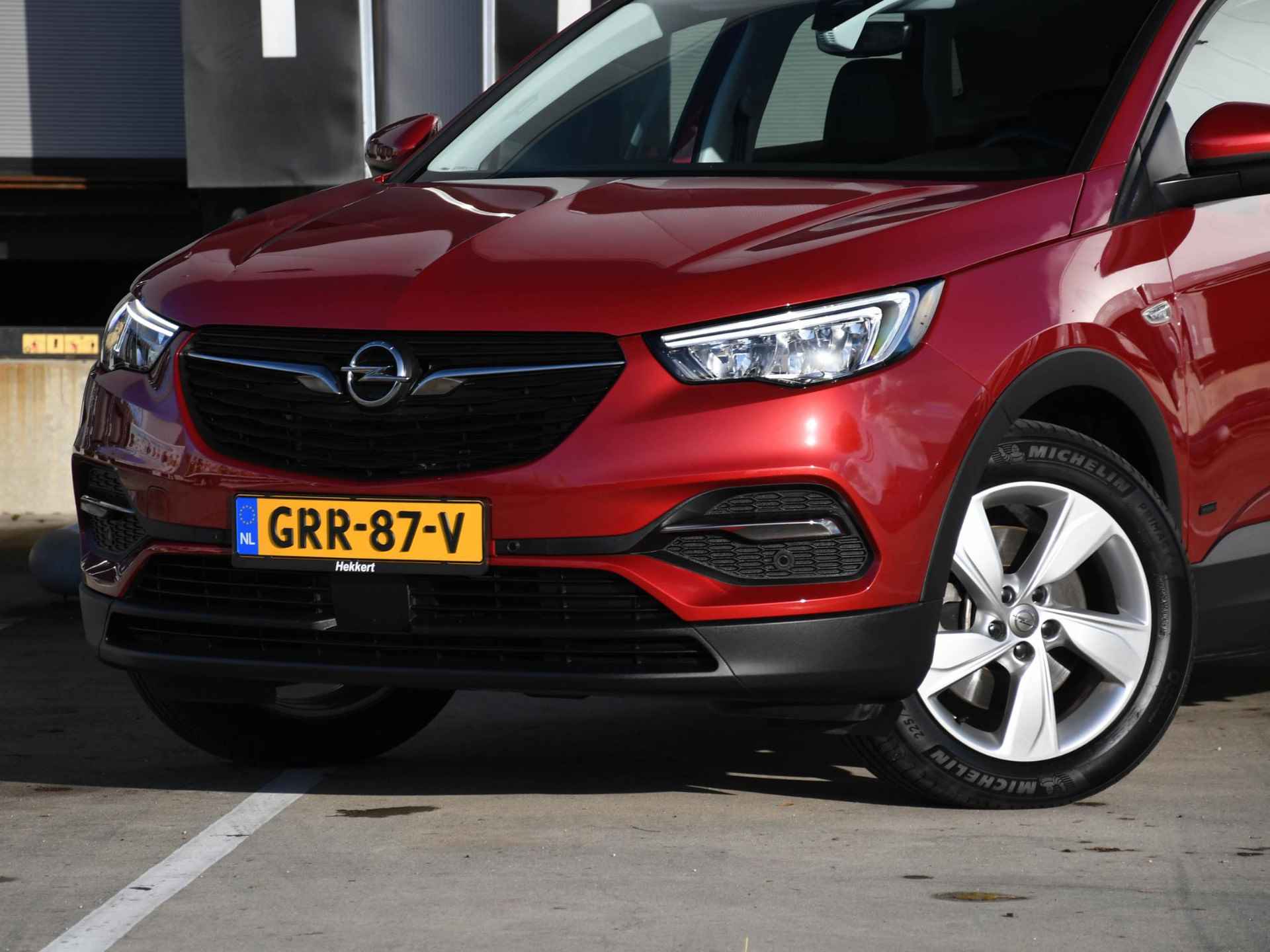 Opel Grandland X Edition 1.6 Turbo Hybrid 225pk Automaat NAVI | PDC | CRUISE | CLIMA | 18''LM | DAB | APPLE CARPLAY | USB | LANE ASSIST - 2/28