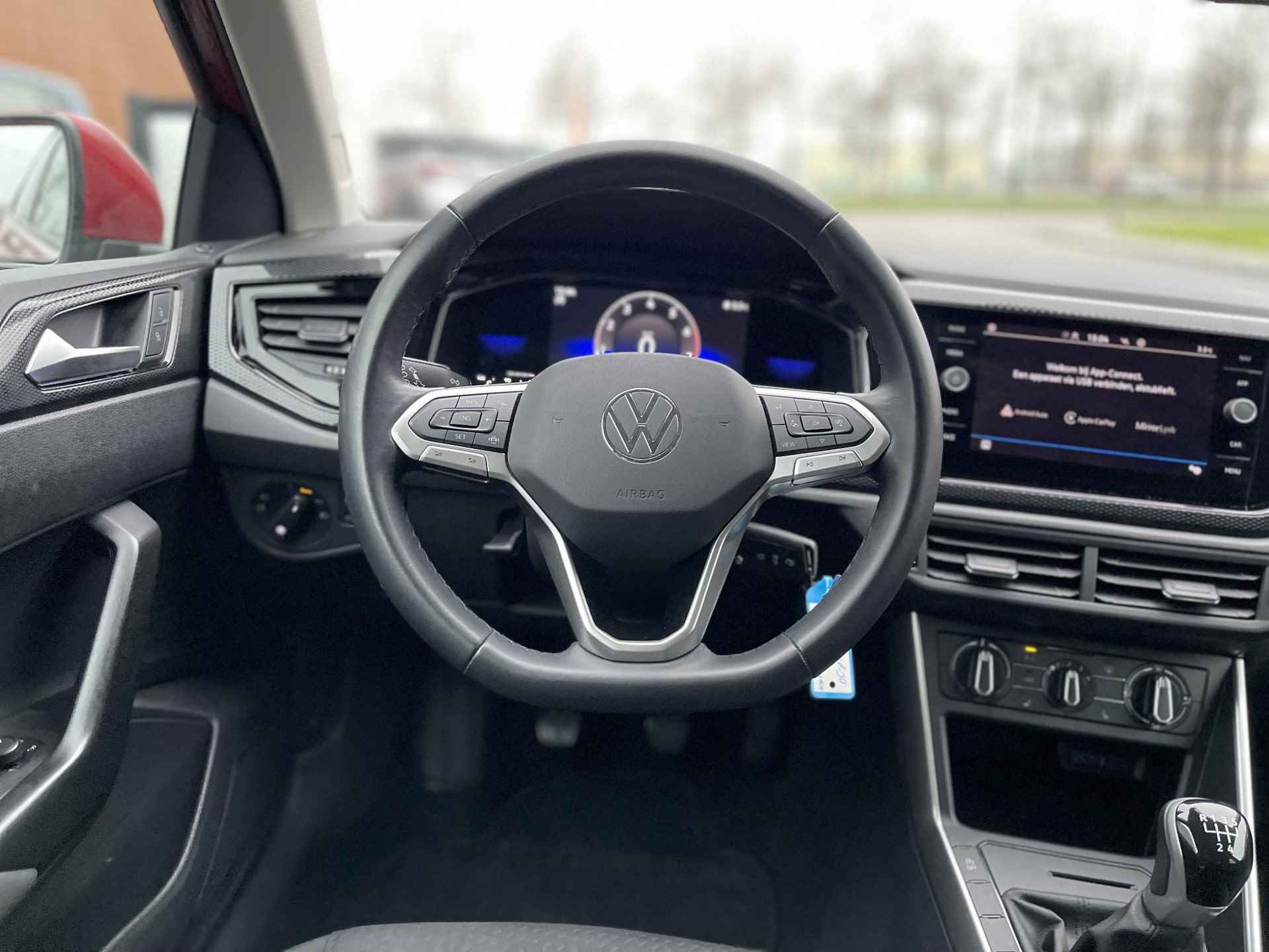 Volkswagen Polo 1.0 TSI Life | Apple Carplay/Android Auto | Stoelverwarming | LED Koplampen | Park. Sensoren | Rijklaarprijs! - 14/27