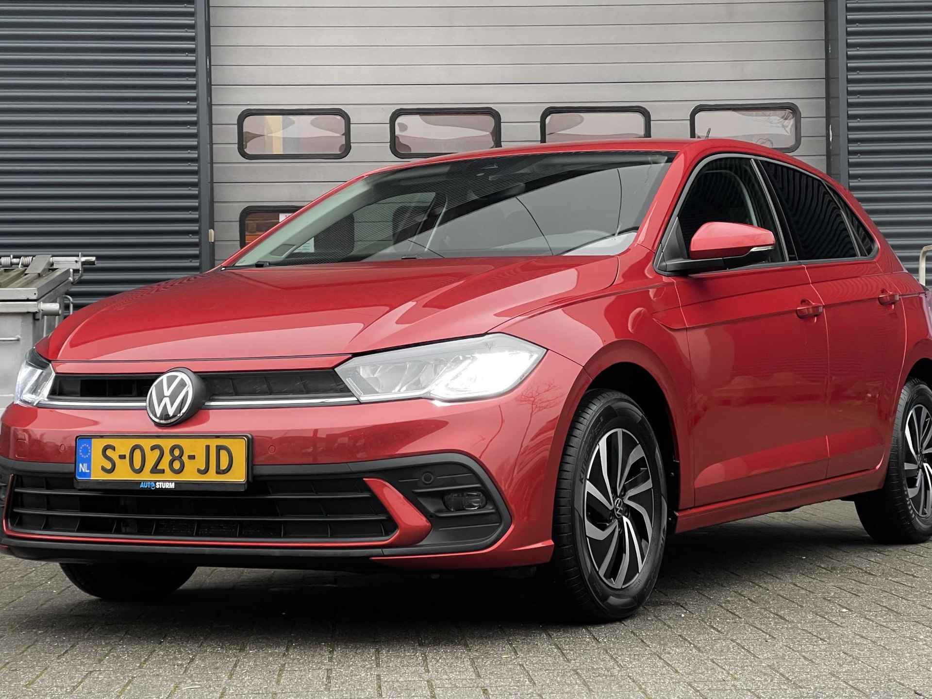 Volkswagen Polo 1.0 TSI Life | Apple Carplay/Android Auto | Stoelverwarming | LED Koplampen | Park. Sensoren | Rijklaarprijs! - 21/27