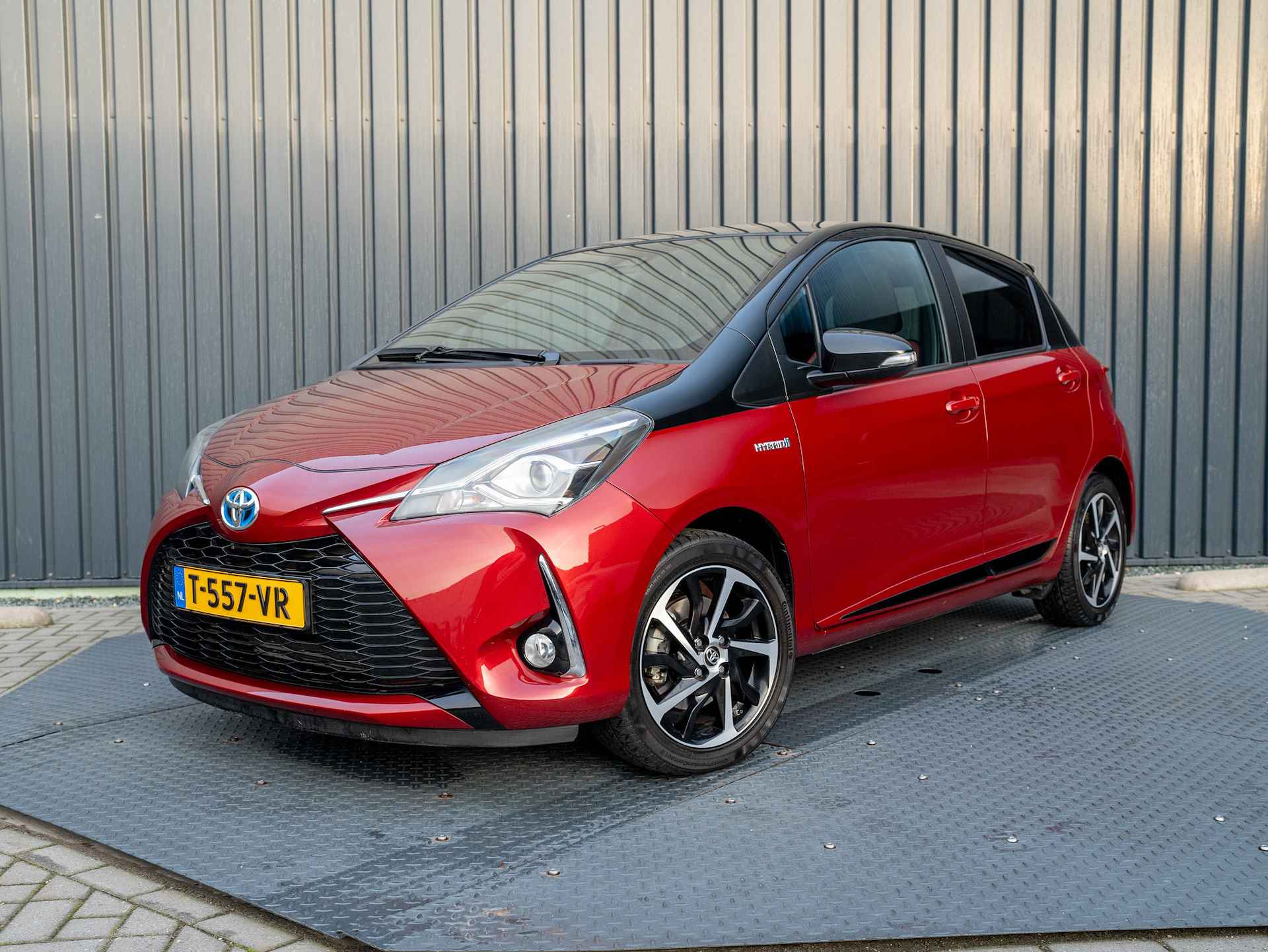 Toyota Yaris 1.5 Hybrid Bi-Tone | Panodak | Apple carplay / Android Auto | Prijs Rijklaar!! - 42/42