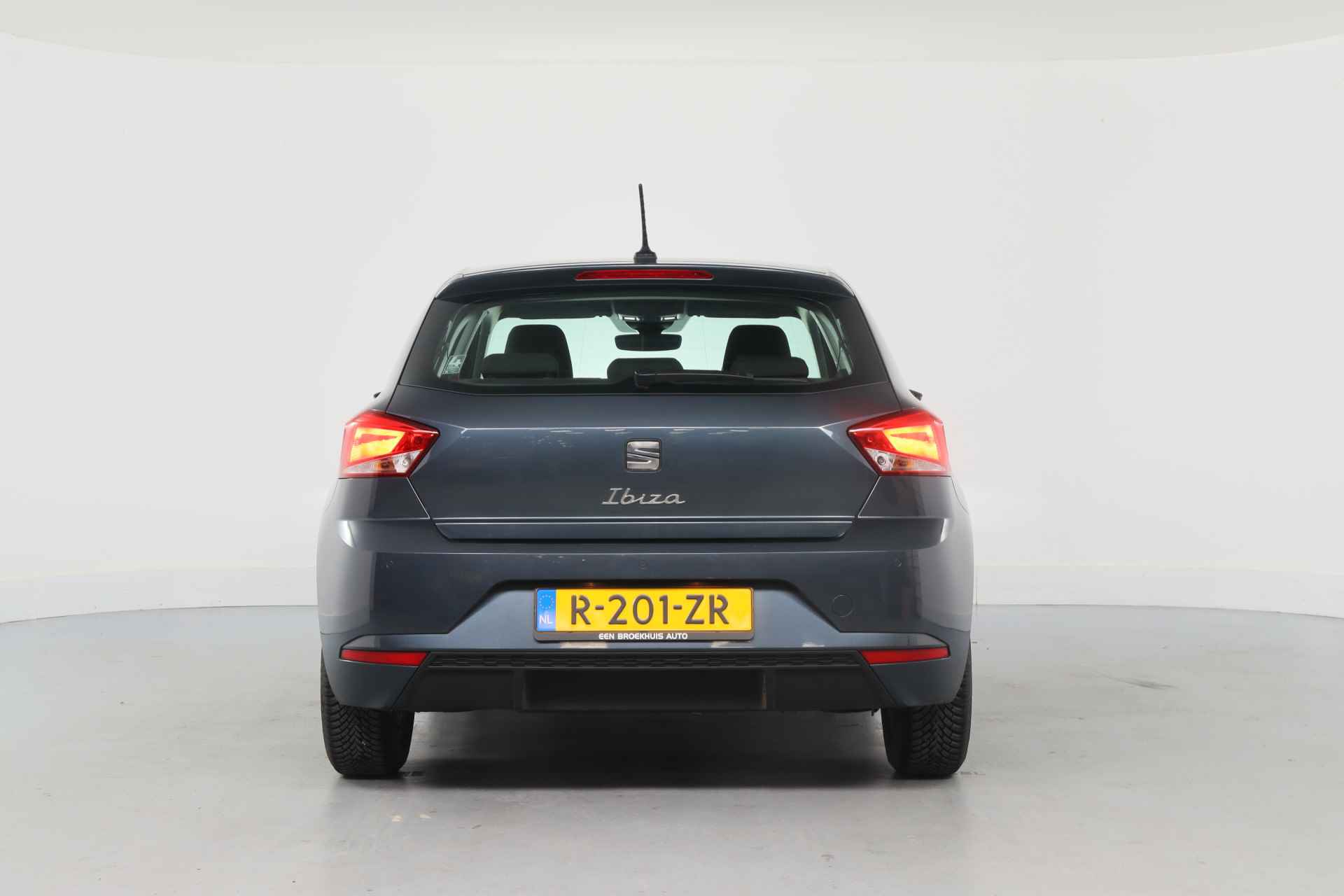 SEAT Ibiza 1.0 EcoTSI Style | Navi By App | LED | Clima | Cruise | Parkeersensoren | DAB | Cruise | Lichtmetalen Velgen - 4/35