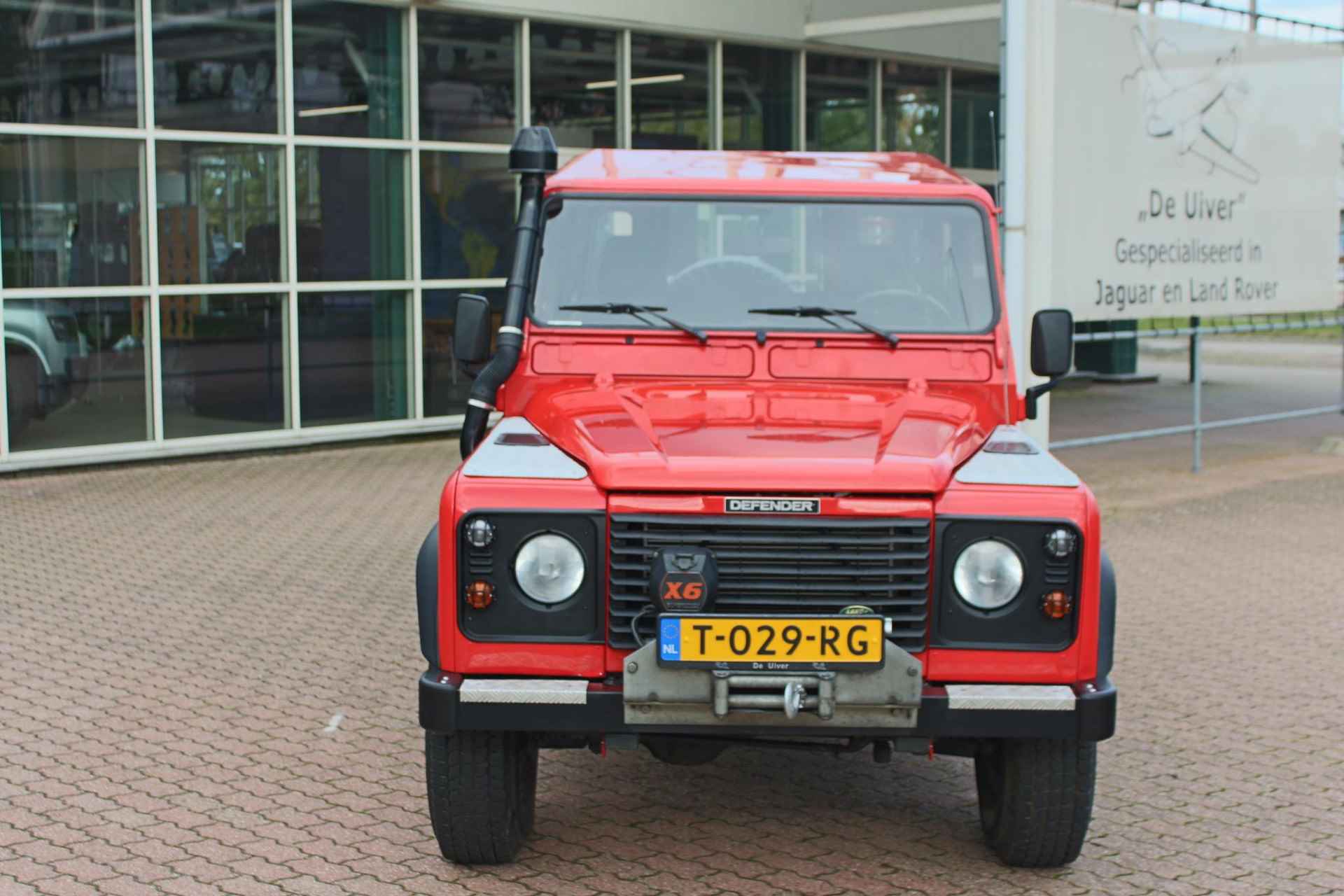 Land Rover Defender 2.5 TD5 110 SW S 27.371 Km. 1e Eigenaar „De Uiver” Special - 6/40