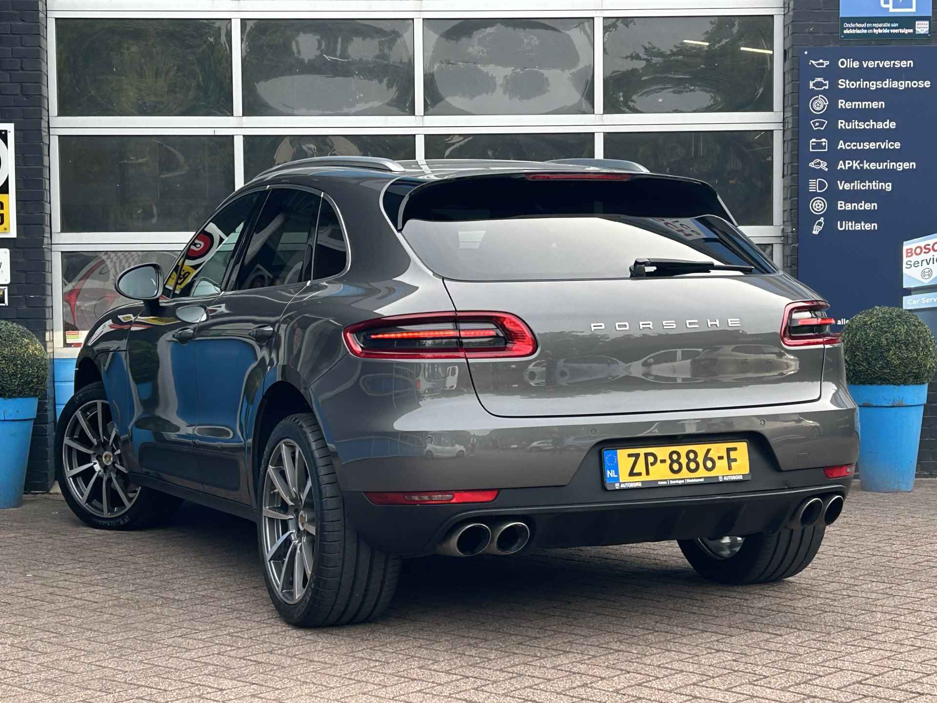 Porsche Macan 3.0 S | Panoramadak | Cruise Control Adaptief | Climate Control | Rijklaar + 12 Maand BOVAG Garantie - 51/57