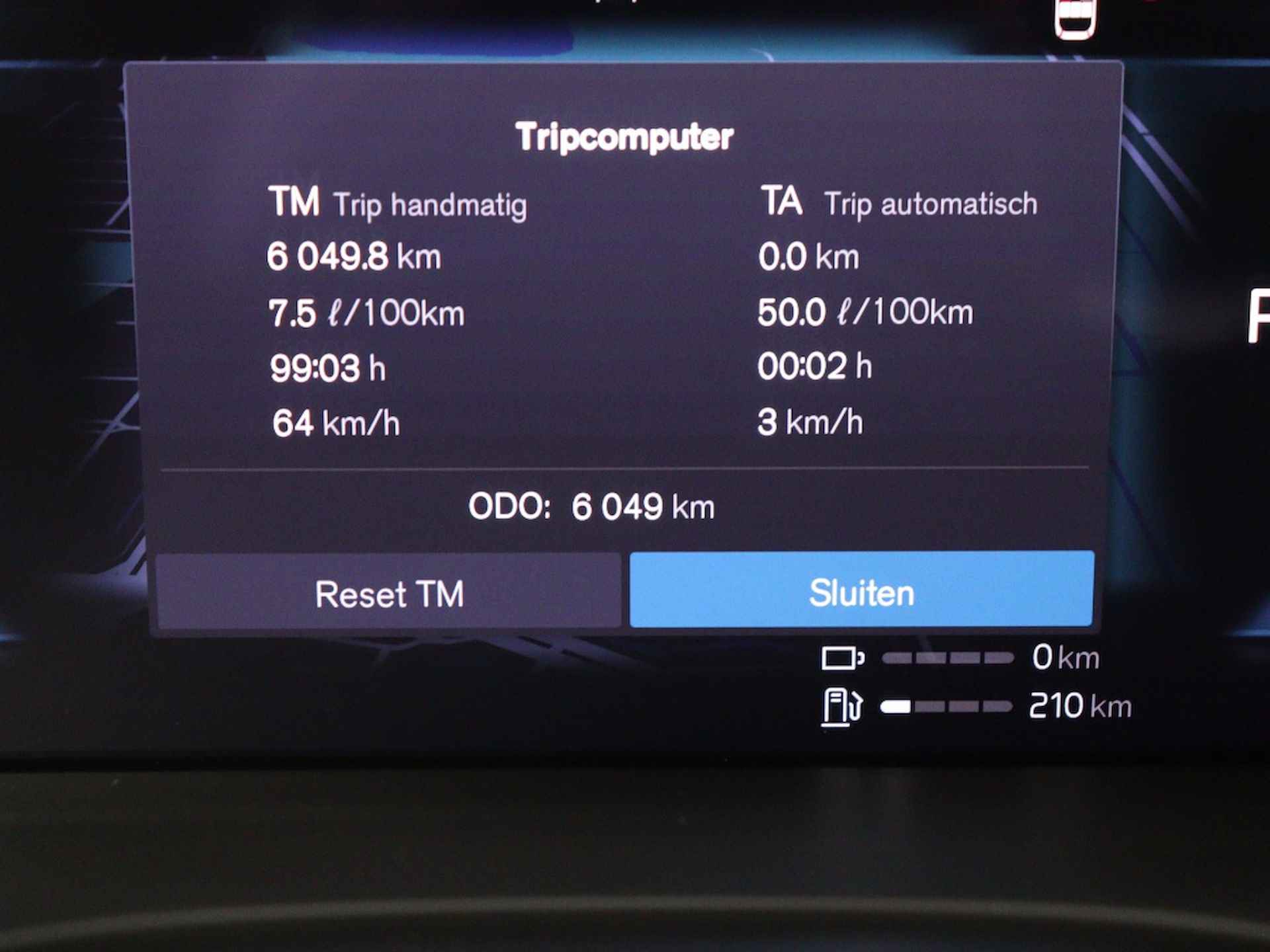 Volvo XC60 T6 PLUG-IN HYBRID ULTRA DARK SCHUIFDAK LUCHTVERING HARMAN KARDON - 19/39