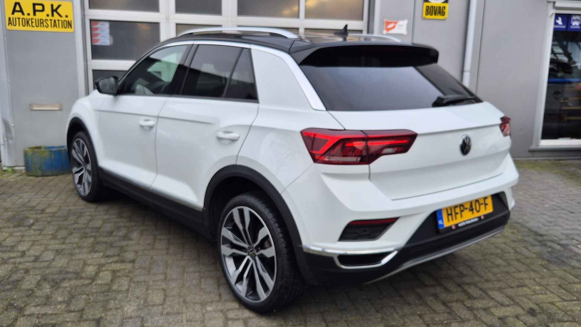 Volkswagen T-Roc 1.5 TSI Sport BnsR - 4/28