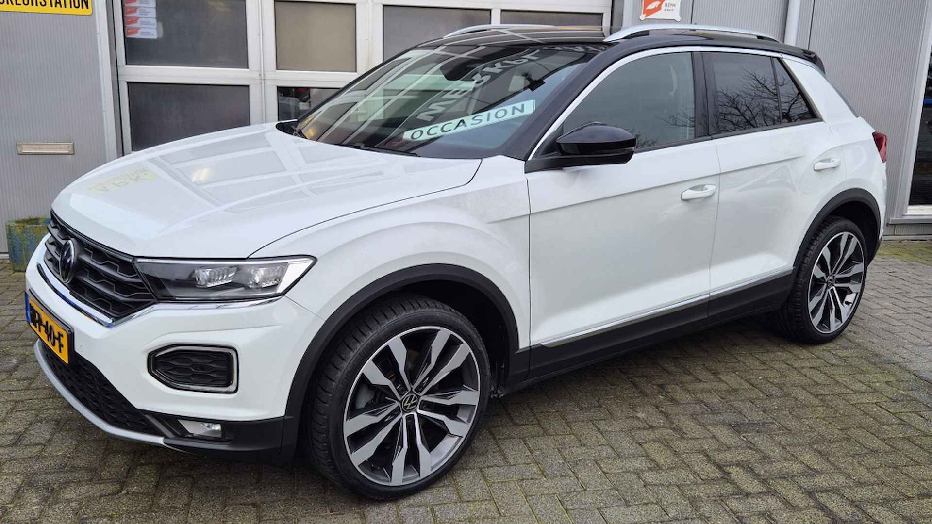 Volkswagen T-Roc 1.5 TSI Sport BnsR - 27/28