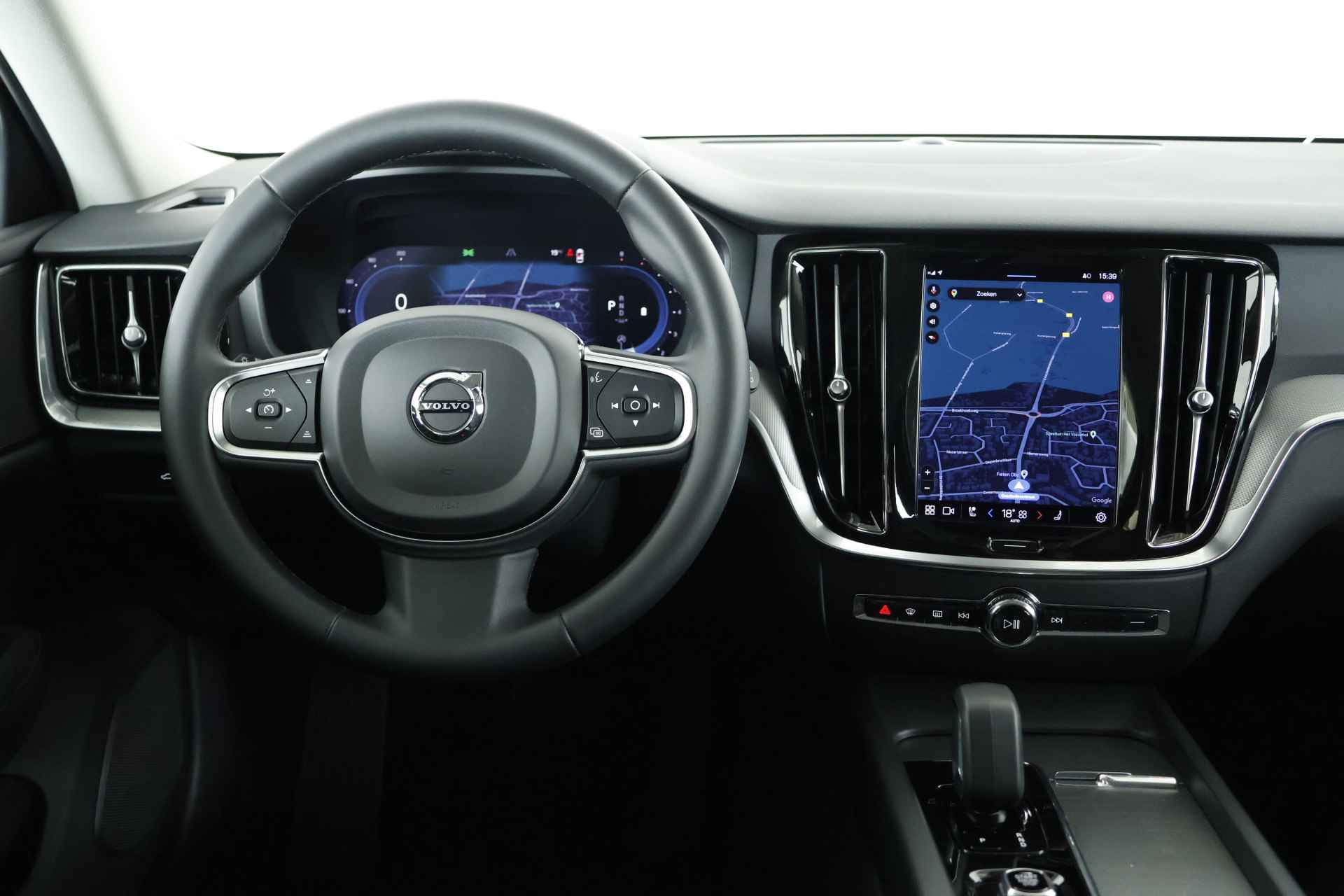 Volvo V60 2.0 B3 Core / LED / Leder / Pilot Assist / CarPlay / DAB - 13/33