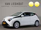 Toyota Aygo 1.0 VVT-i x-play - NL AUTO!! Camera I Apple I Radio