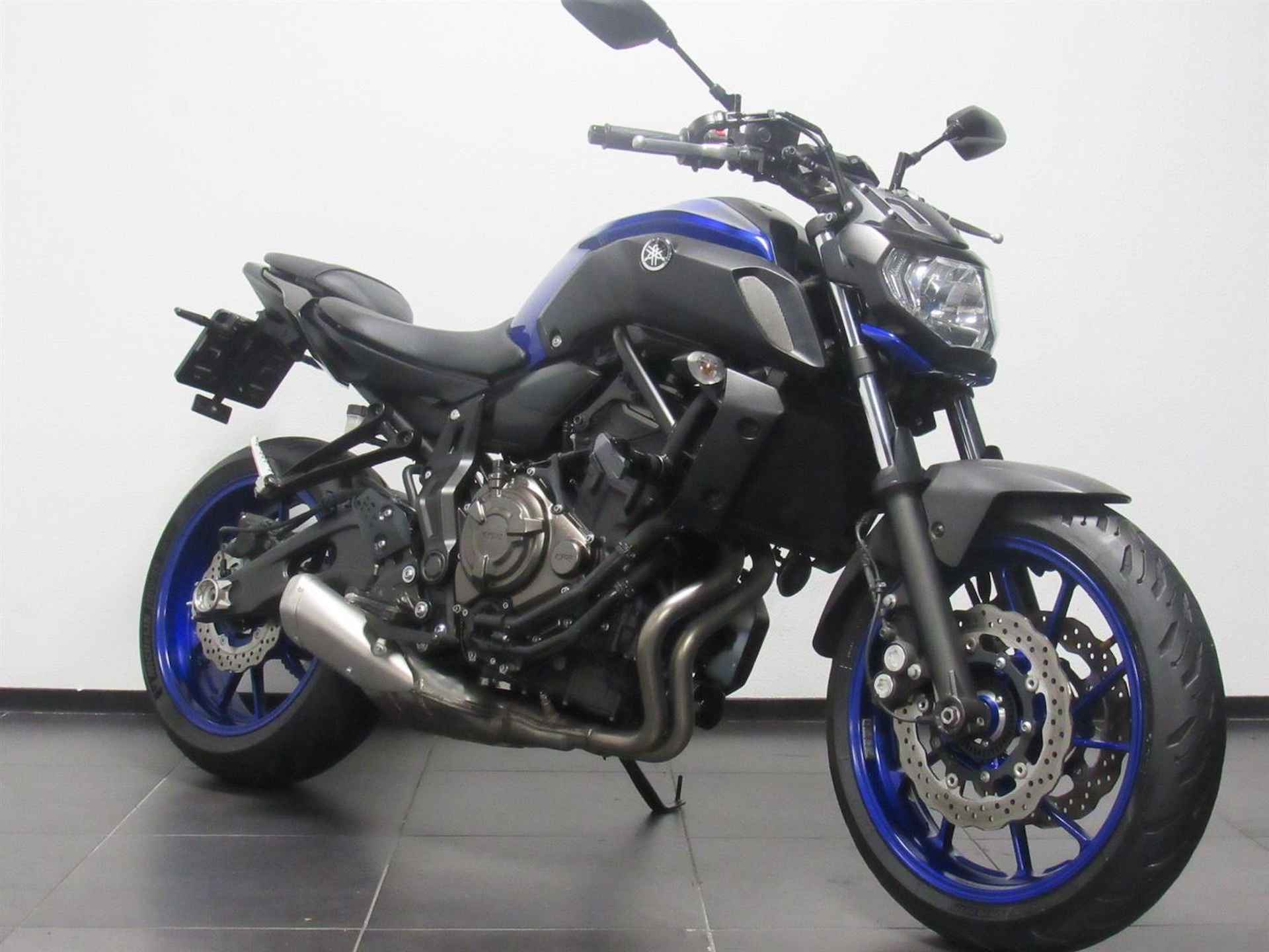 Yamaha MT-07 ABS - 2019 - 2/7