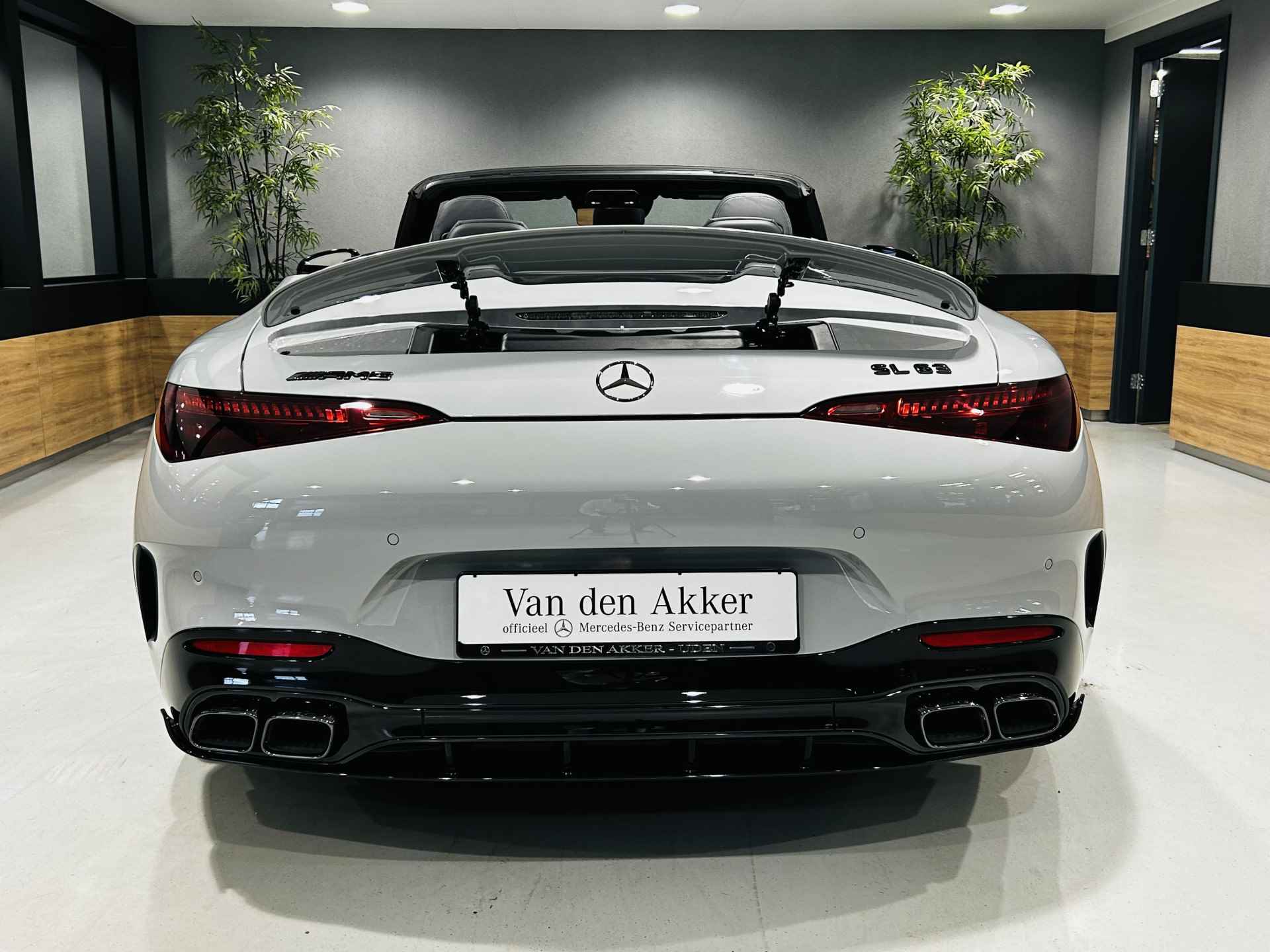 Mercedes-Benz SL-Klasse Roadster 63 4MATIC+ // Keramische remmen // Liftsysteem // AlpinGrau // AMG Nightpakket II // Burmester // Achteras besturing - 56/67