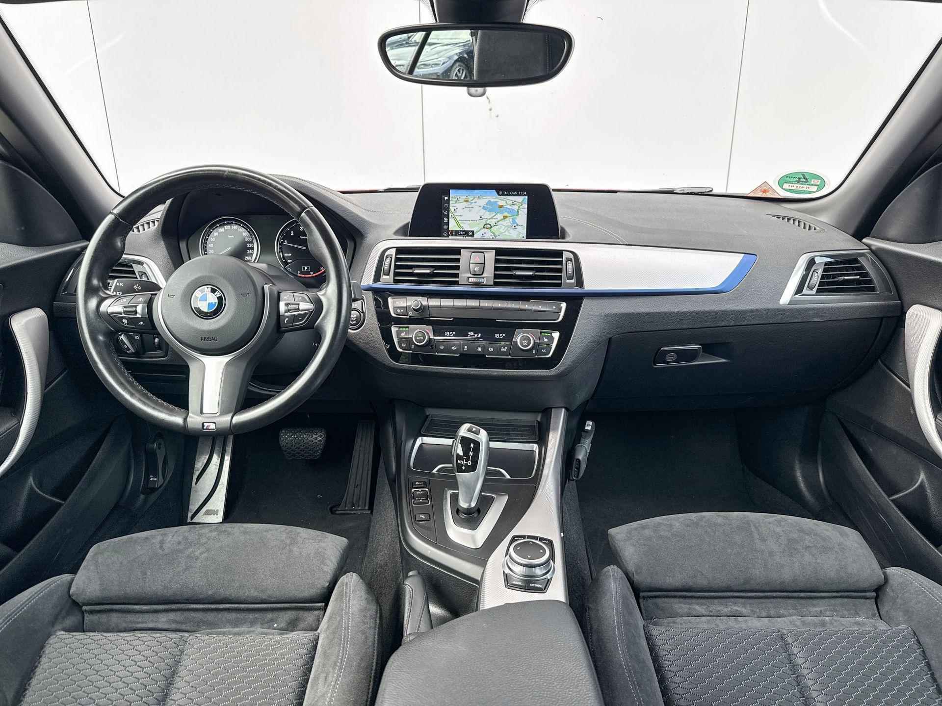 BMW 2 Serie Cabrio 220i High Executive M-Sport Achteruitrijcamera / Cruise Control Adaptief / Adaptief LED / Trekhaak Afneembaar / Elektrische Sportstoelen / Stoelverwarming / Comfort Access / 18 Inch Jet Black - 6/19