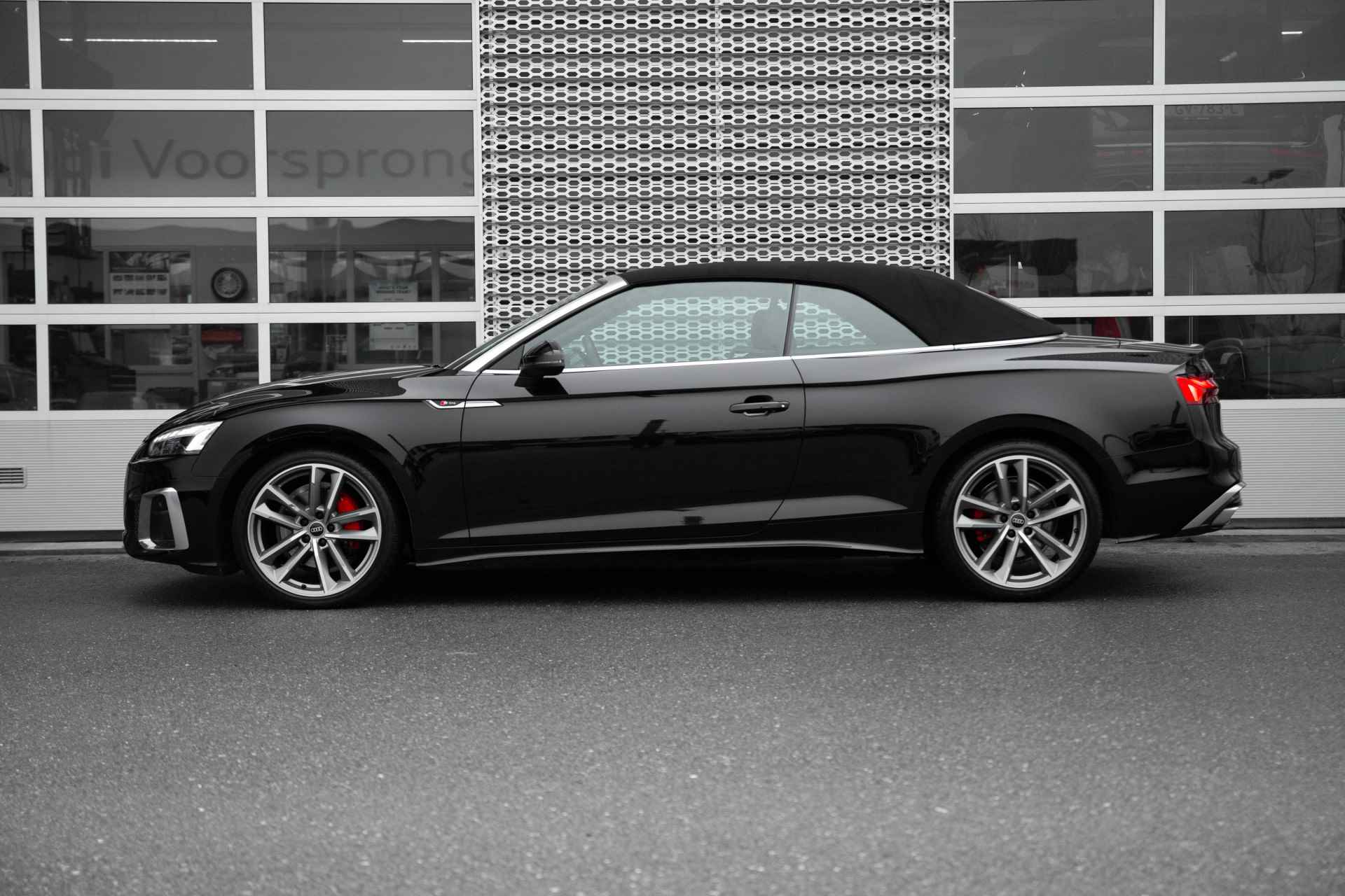 Audi A5 Cabriolet 40 TFSI 204pk S edition | Parking | Rijden | Bang & Olufsen | Leder | Stoelen Elektrisch | 19" Velgen | - 5/56