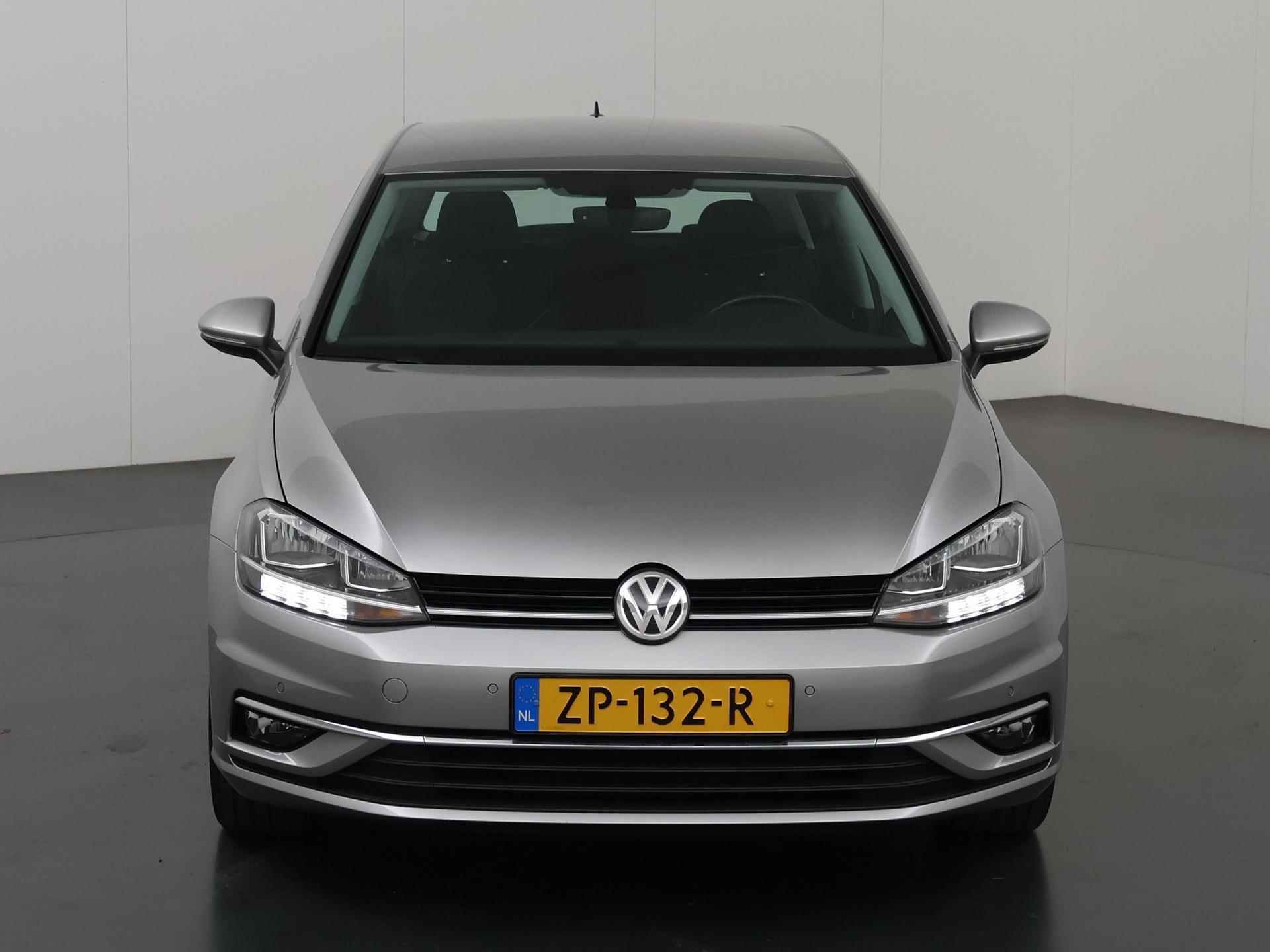 Volkswagen Golf 1.0 TSI Comfortline || Trekhaak | Navigatie | Climate Control | Parkeersensoren | Cruise Control Adaptief | Carplay | - 4/42