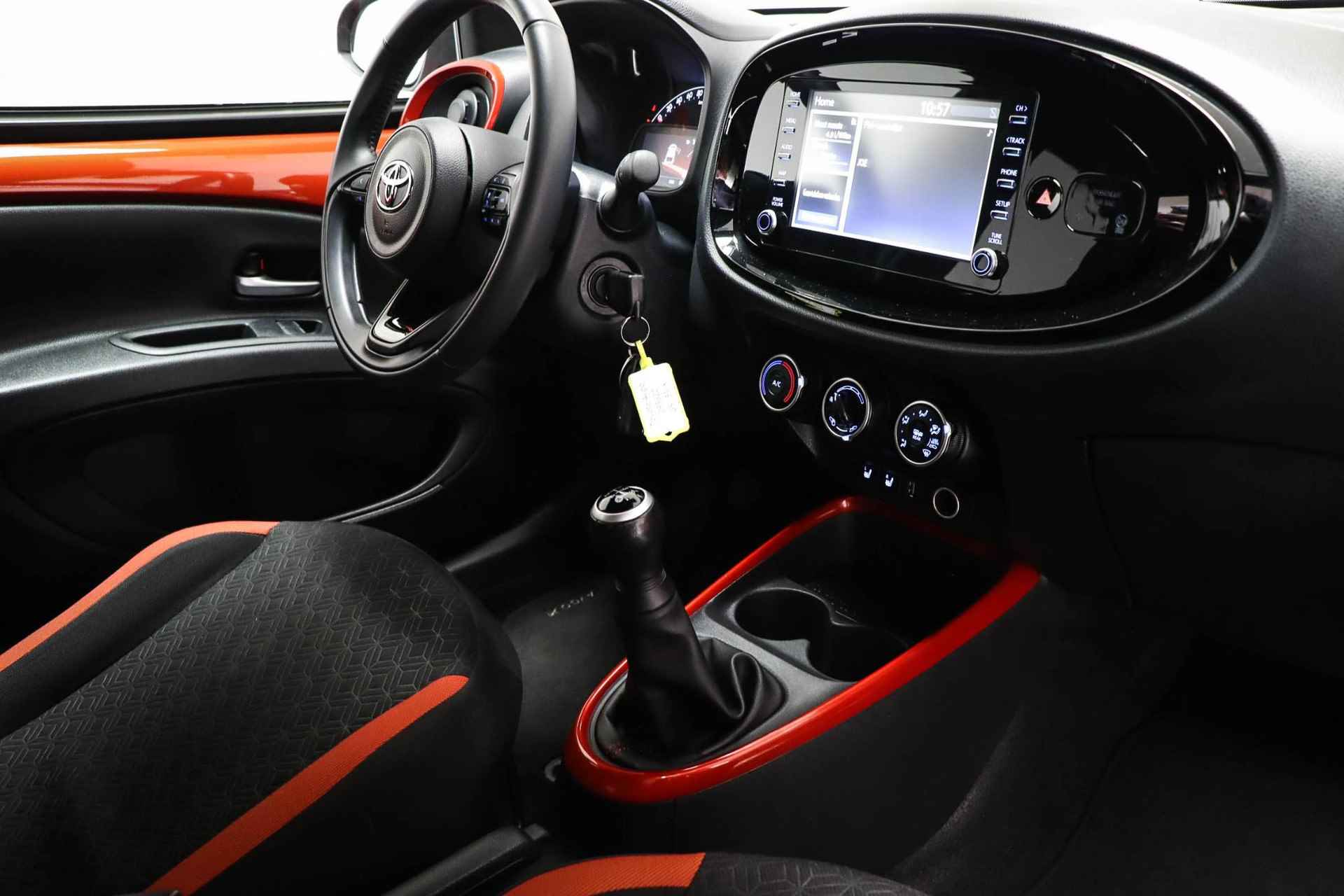 Toyota Aygo X 1.0 VVT-i MT Pulse | STOELVERWARMING | DAB | APPLE | CAMERA - 3/48