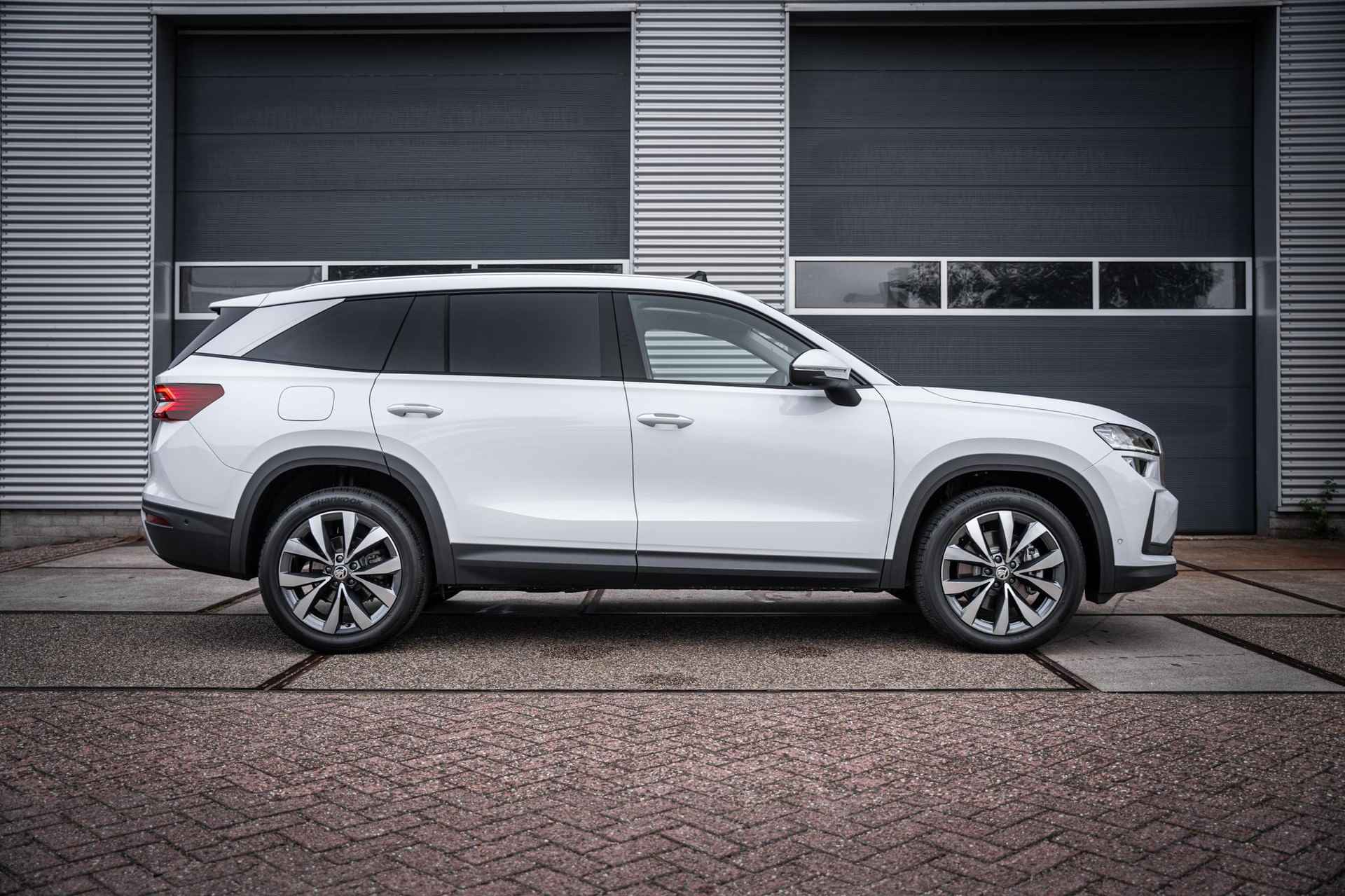 Skoda Kodiaq 1.5 TSI MHEV Business Edition 7p. | Pano | 360° Camera | Stoelverw/vent. | HUD | Leder | ACC - 8/72