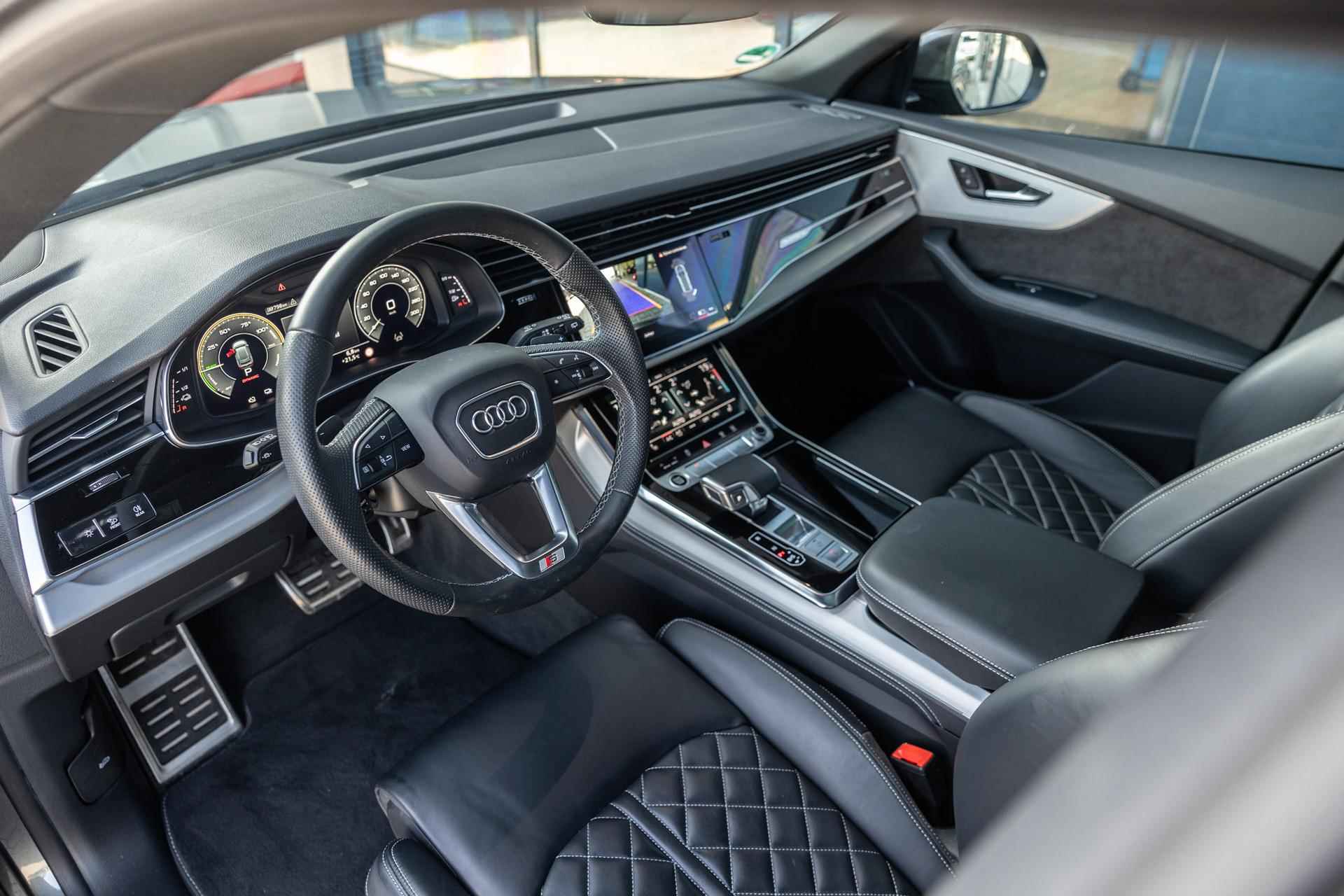 Audi Q8 55 TFSI e 381pk quattro Pro Line S | B&O Sound | 22'' Wielset | Panoramadak | Tour |  Luchtvering - 34/55