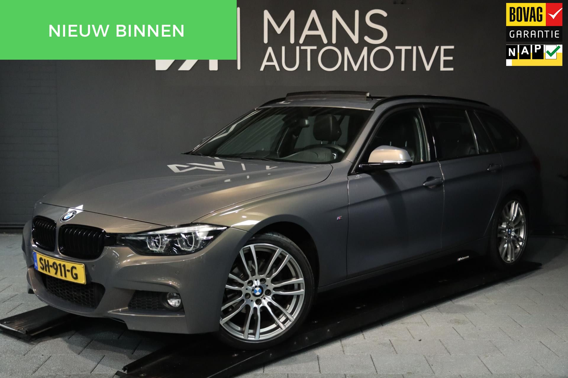 BMW 3-serie Touring 320i M Sport Shadow / PANODAK / LEDER / NAVI / STOELVERW / 19''