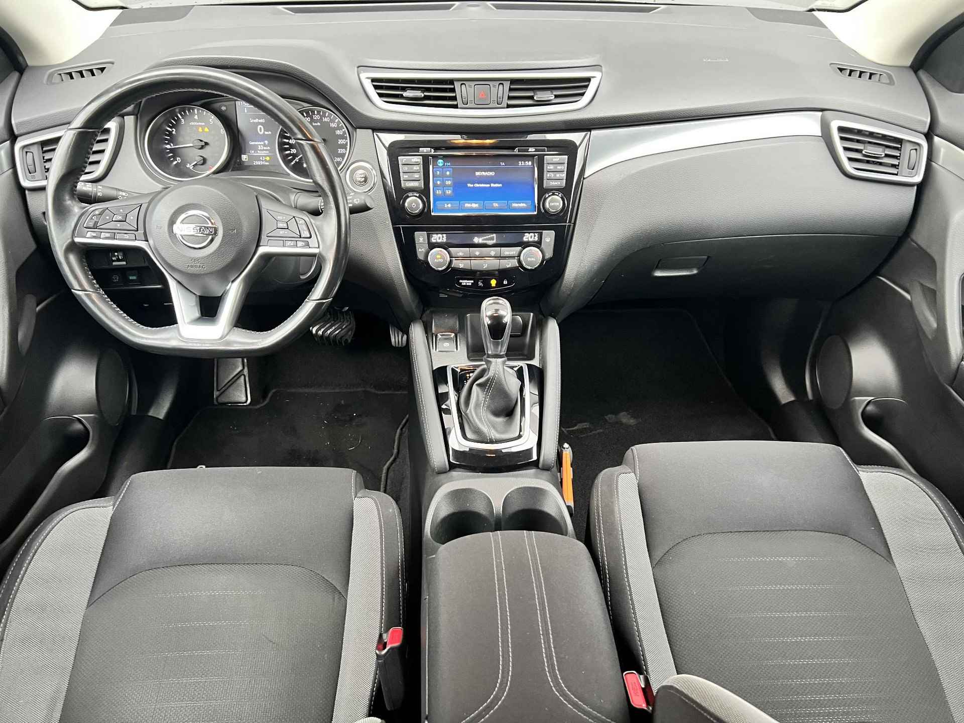 Nissan Qashqai 1.2 N-Connecta | Trekhaak | Panoramadak | 360º Camera | Keyless | Parkeersensoren V&A | Navigatie - 7/29