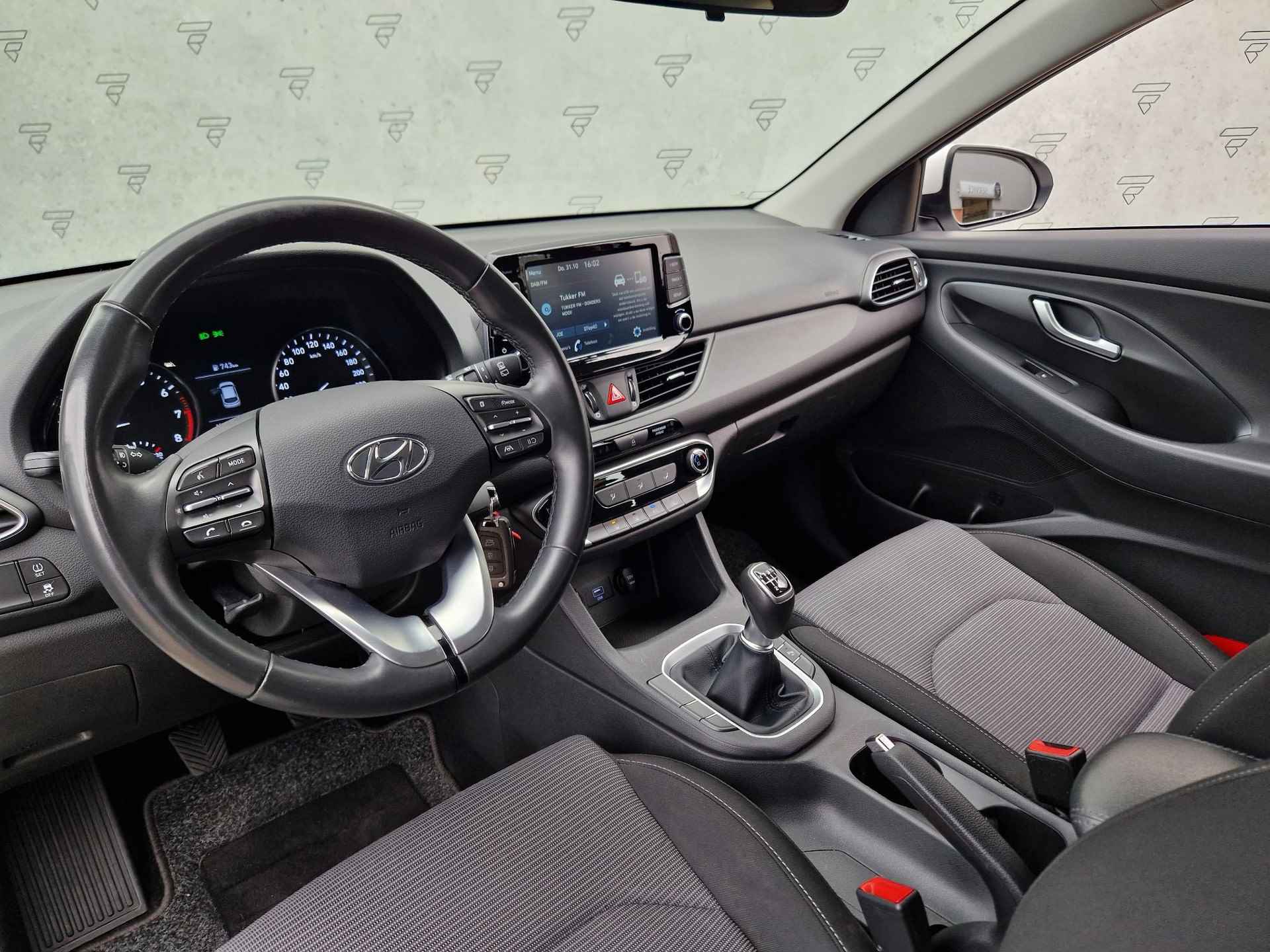 Hyundai i30 Wagon 1.0 T-GDi MHEV Comfort | Camera | Apple Carplay / Android Auto | Cruise | Lichtsensor | DAB | - 4/26