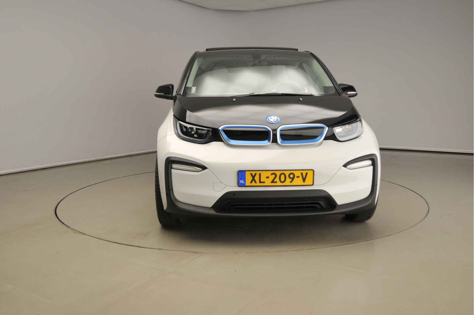 BMW i3 120Ah 42 kWh LED / Navigatie / Schuifdak / Stoelverwarming / Clima / PDC / DAB / Alu 19 inch - 6/33
