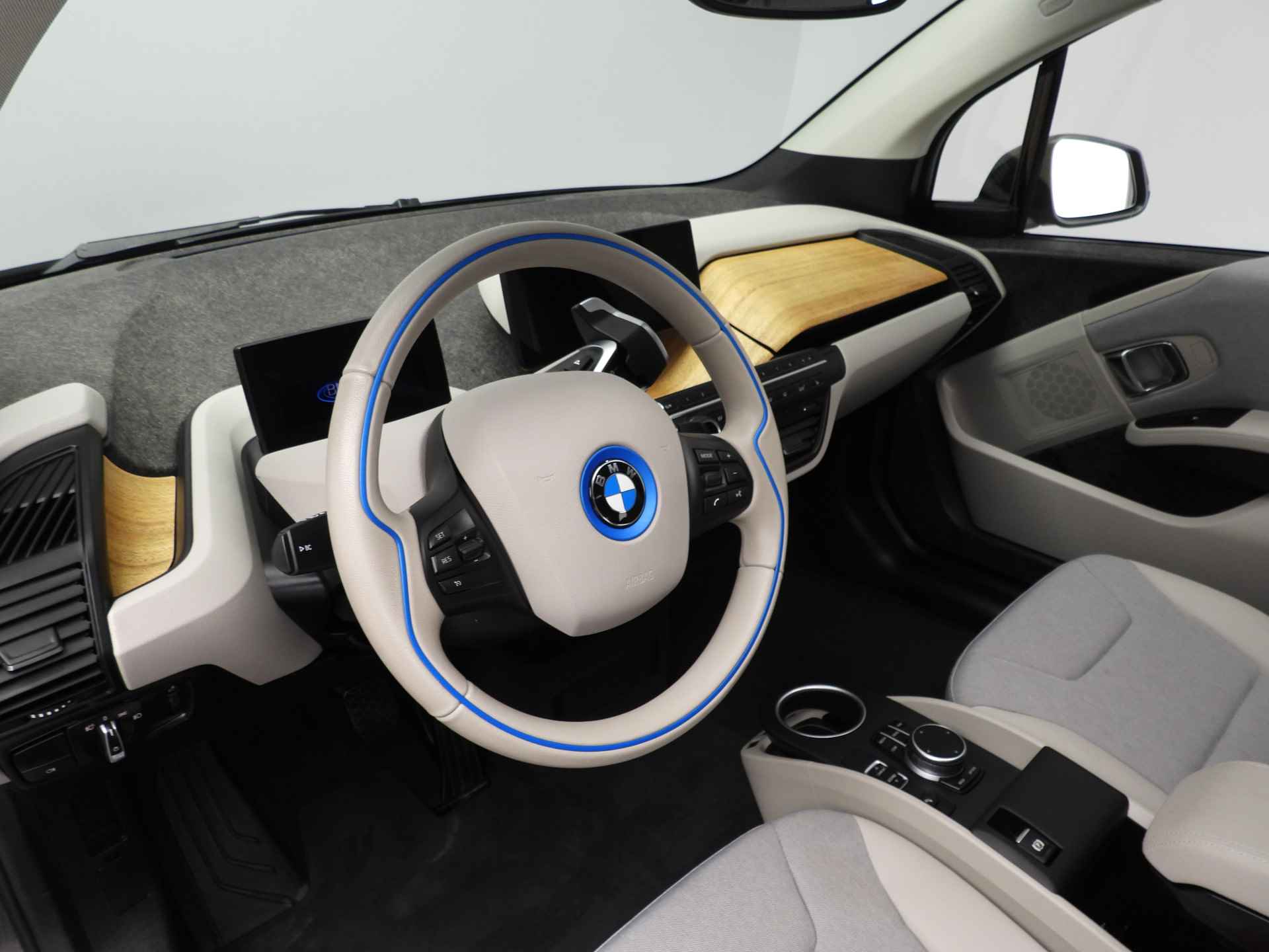 BMW i3 120Ah 42 kWh LED / Navigatie / Schuifdak / Stoelverwarming / Clima / PDC / DAB / Alu 19 inch - 7/33