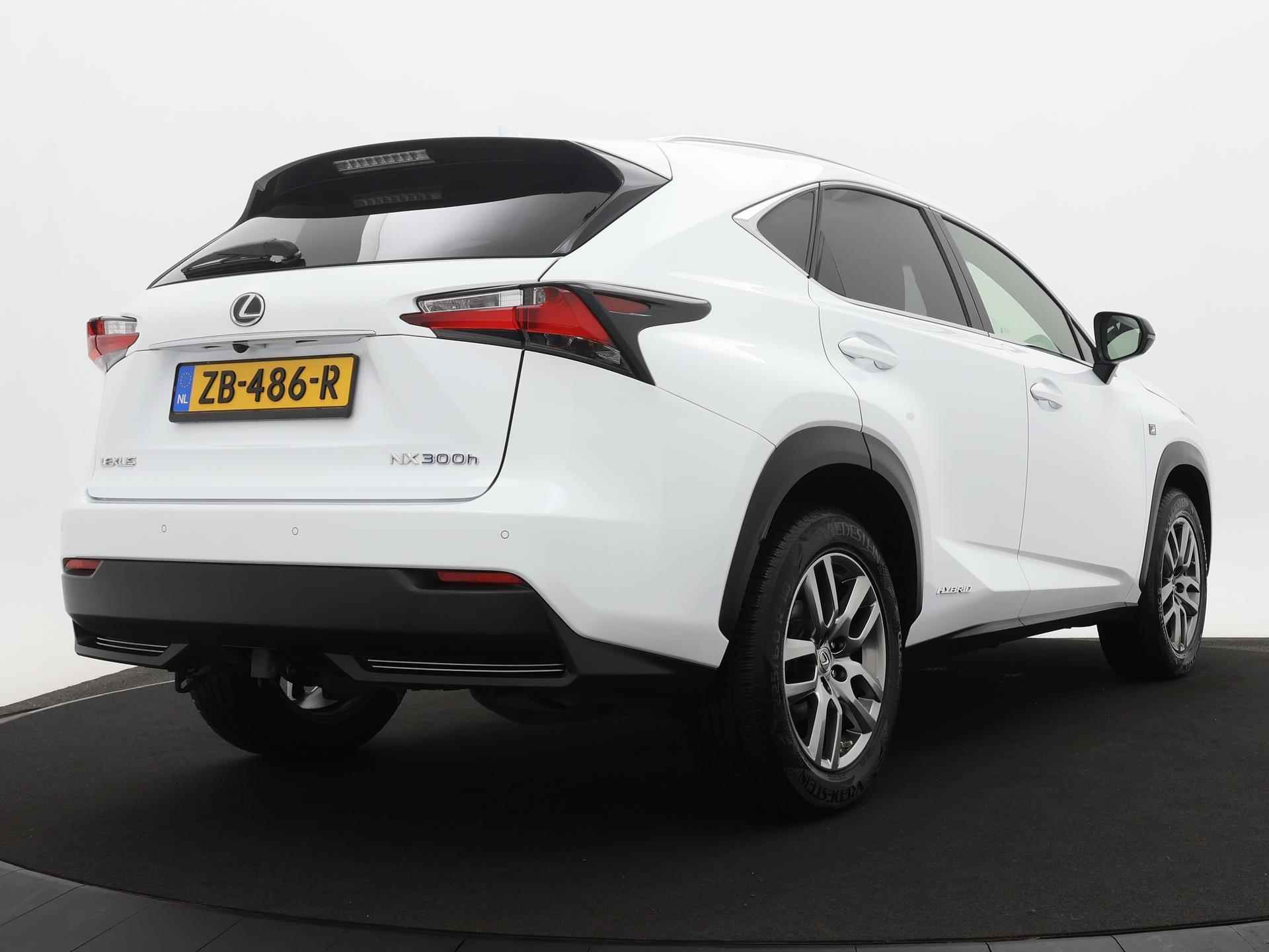 Lexus NX 300h AWD F Sport Line | Afneembare Trekhaak | Dealeronderhouden | Schuif-/kanteldak - 2/25