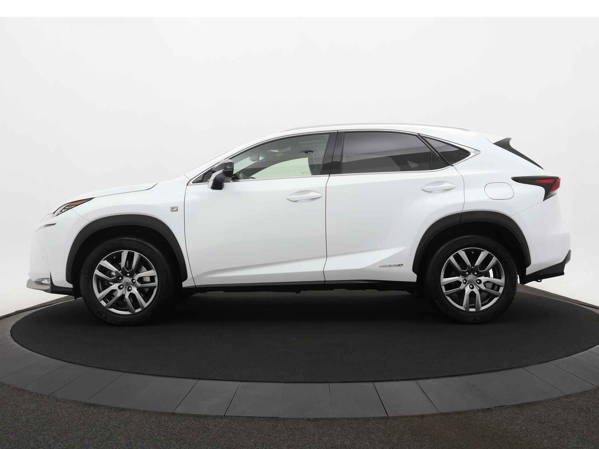 Lexus NX 300h AWD F Sport Line | Afneembare Trekhaak | Dealeronderhouden | Schuif-/kanteldak - 3/25