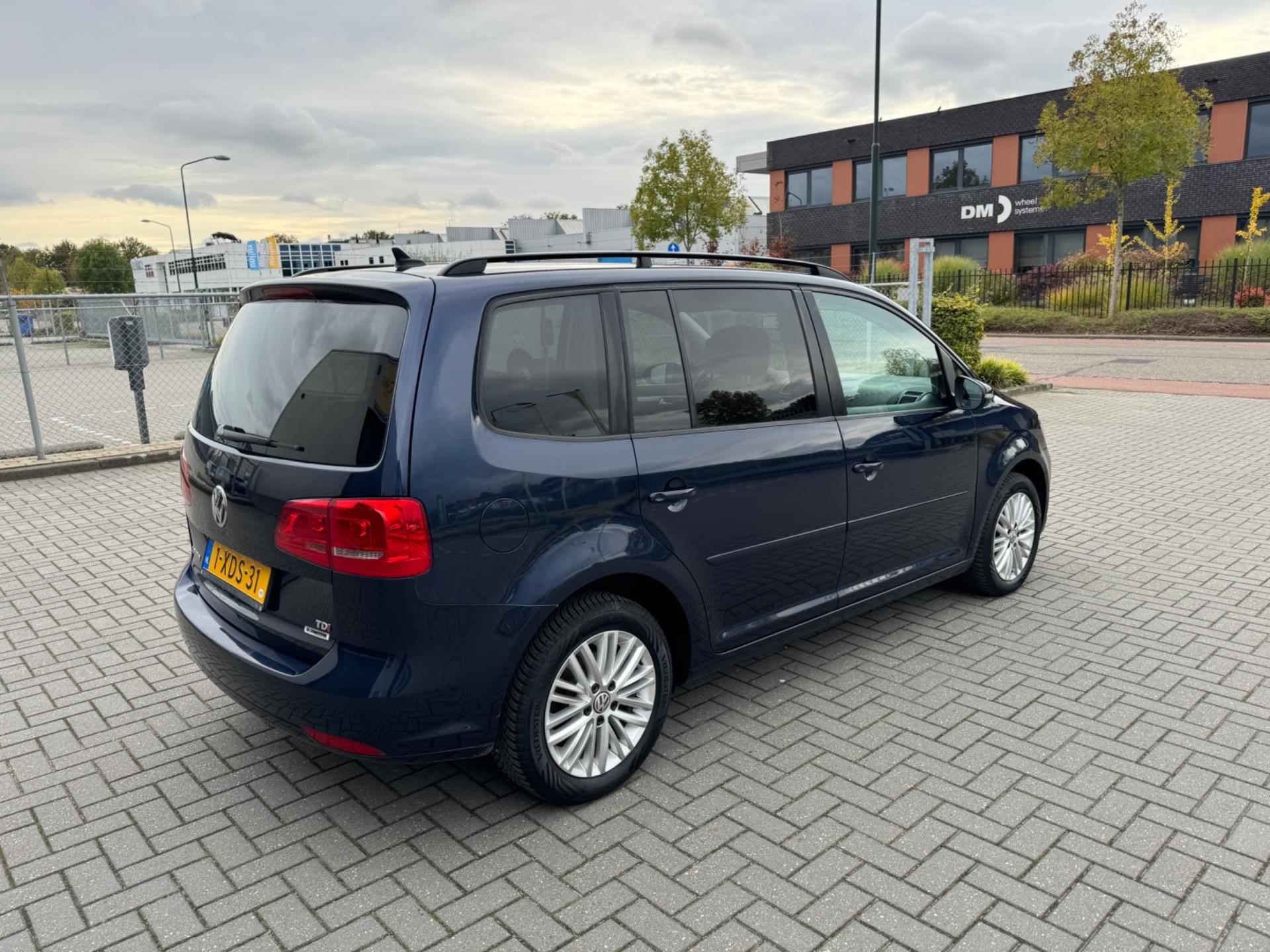 Volkswagen Touran 1.6 TDI Edition BlueMotion 7p. - 6/29