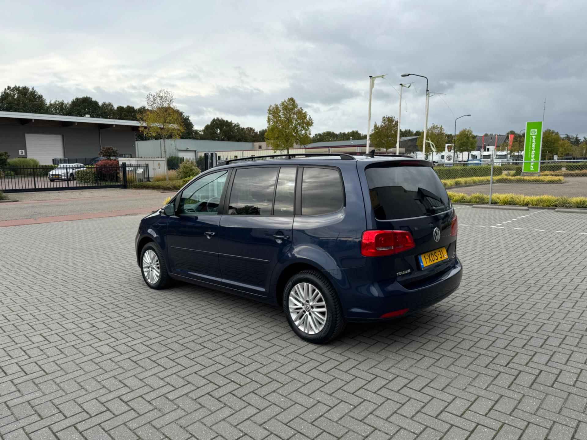 Volkswagen Touran 1.6 TDI Edition BlueMotion 7p. - 8/29