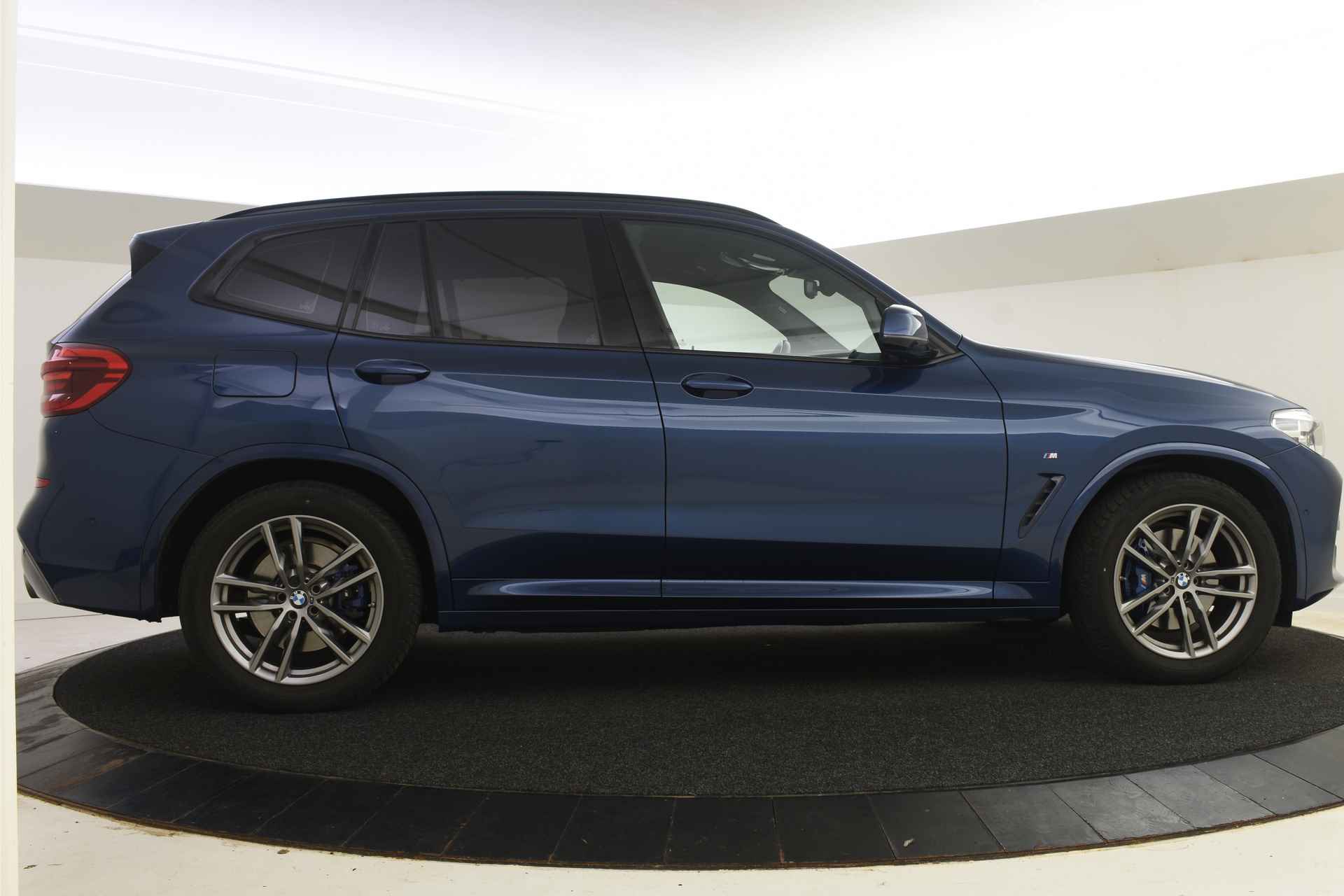 BMW X3 xDrive30i High Executive M Sport Automaat / Panoramadak / Trekhaak / Sportstoelen / Adaptieve LED / Head-Up / Comfort Access / Navigatie Professional / Parking Assistant - 10/40
