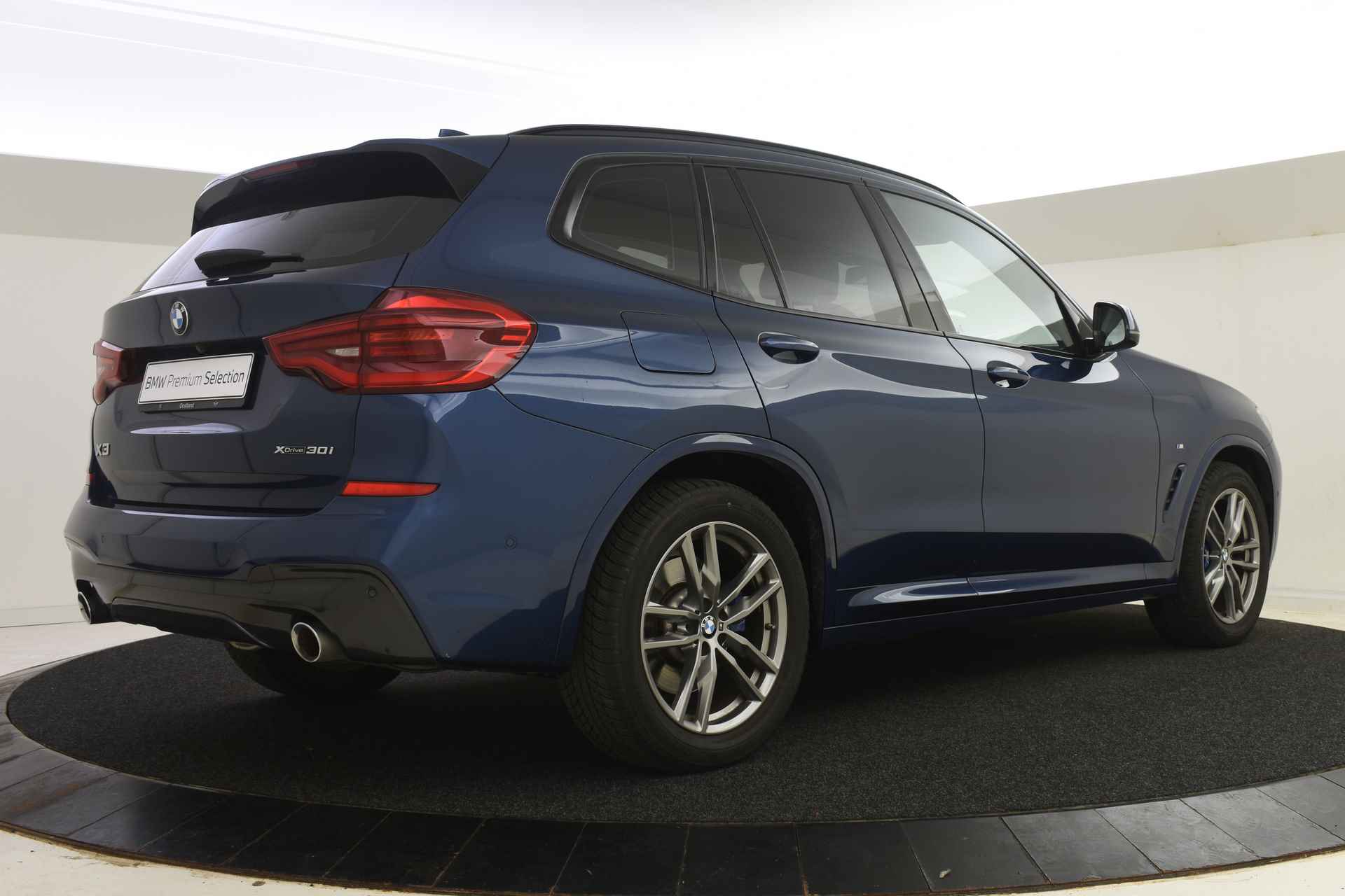 BMW X3 xDrive30i High Executive M Sport Automaat / Panoramadak / Trekhaak / Sportstoelen / Adaptieve LED / Head-Up / Comfort Access / Navigatie Professional / Parking Assistant - 12/40