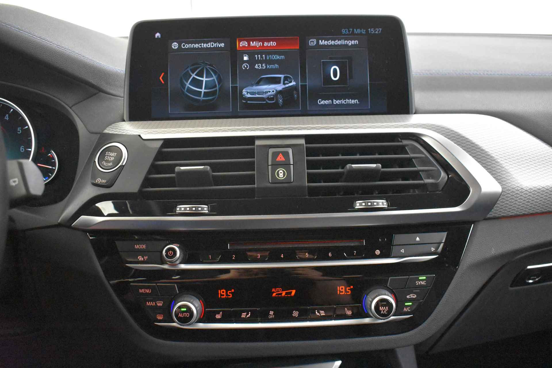 BMW X3 xDrive30i High Executive M Sport Automaat / Panoramadak / Trekhaak / Sportstoelen / Adaptieve LED / Head-Up / Comfort Access / Navigatie Professional / Parking Assistant - 19/40