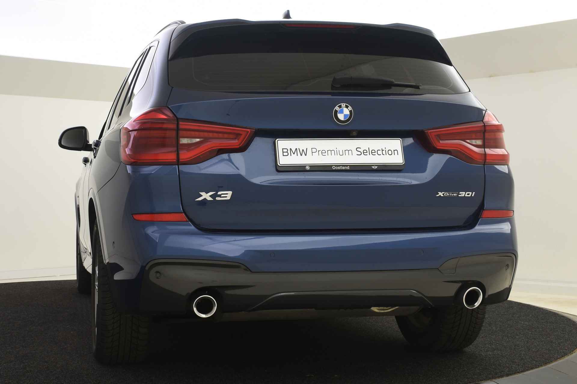 BMW X3 xDrive30i High Executive M Sport Automaat / Panoramadak / Trekhaak / Sportstoelen / Adaptieve LED / Head-Up / Comfort Access / Navigatie Professional / Parking Assistant - 24/40