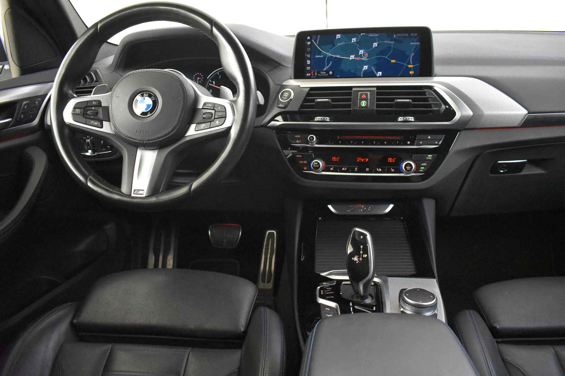 BMW X3 xDrive30i High Executive M Sport Automaat / Panoramadak / Trekhaak / Sportstoelen / Adaptieve LED / Head-Up / Comfort Access / Navigatie Professional / Parking Assistant - 35/40